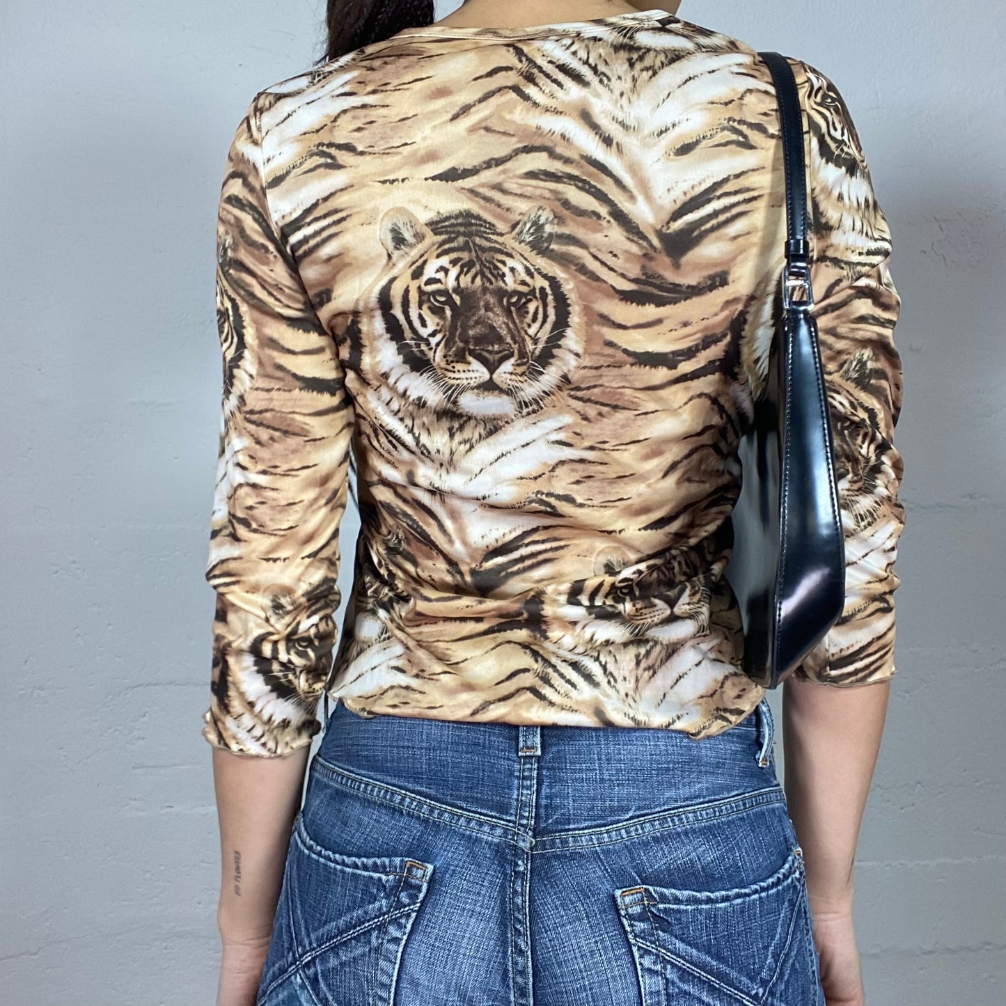 Vintage 2000's Downtown Girl Brown Longsleeve Top with Tigers Print (M)