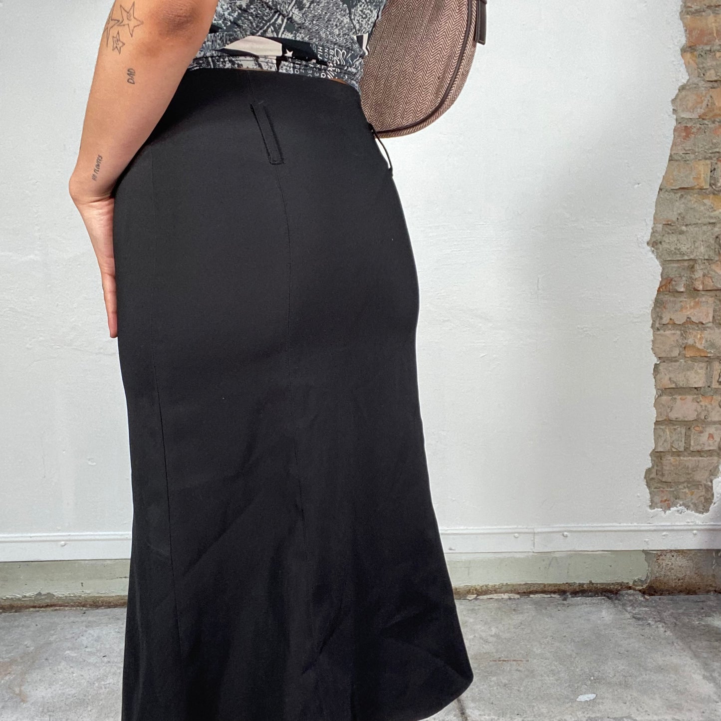 Vintage 2000's Classic Black Midi Skirt with Big Belt Loops (S)