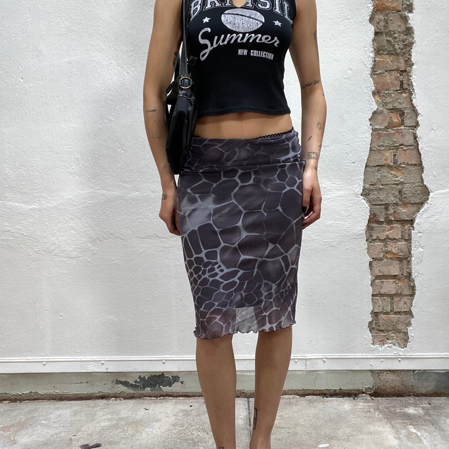 Vintage 2000's Funky Grey Giraffe Print Mesh Midi Skirt (S)