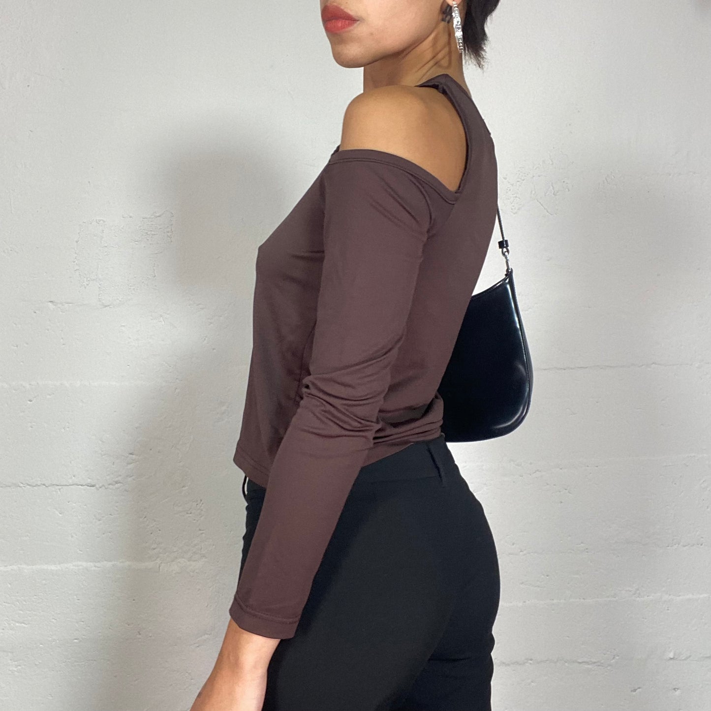 Vintage 2000's Downtown Girl Brown Longsleeves Cut Out Top with "Sky Scraper" Print (S)