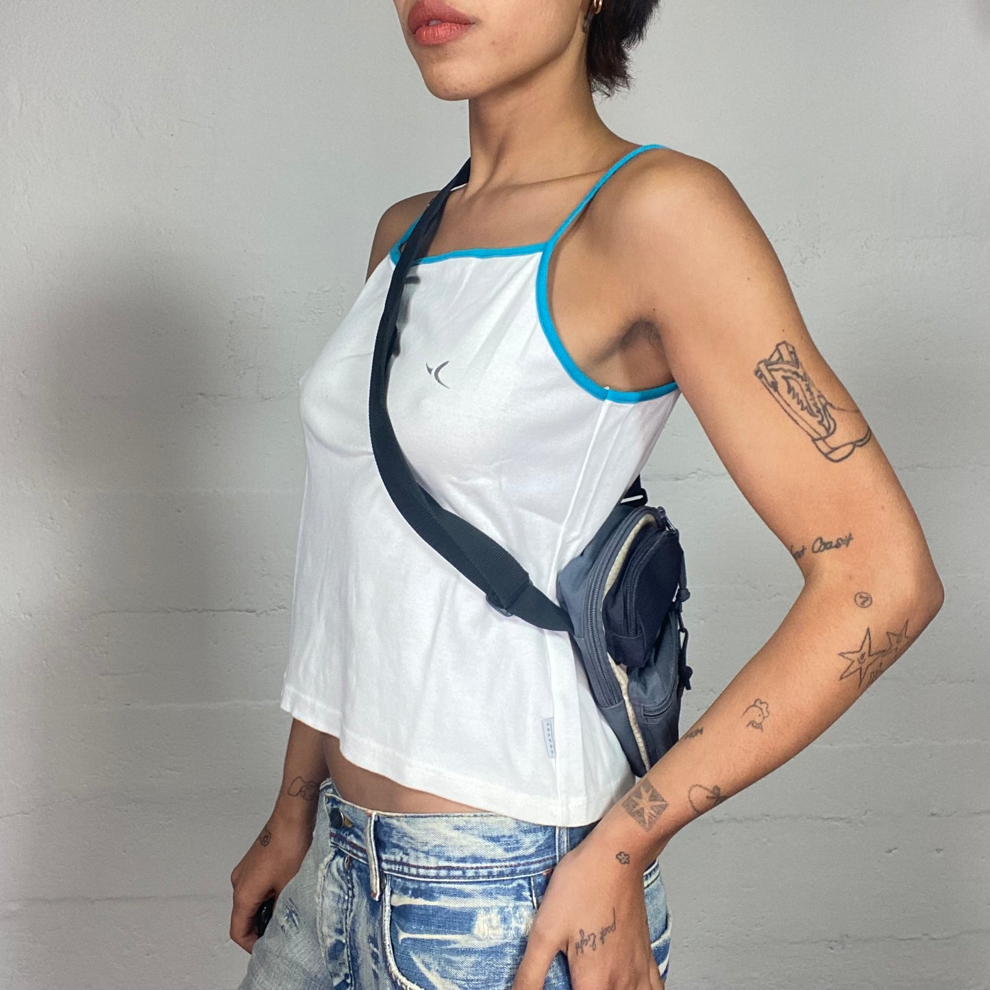 Vintage 2000's Sporty Girl White Top with Aqua Blue Straps Detail (M)