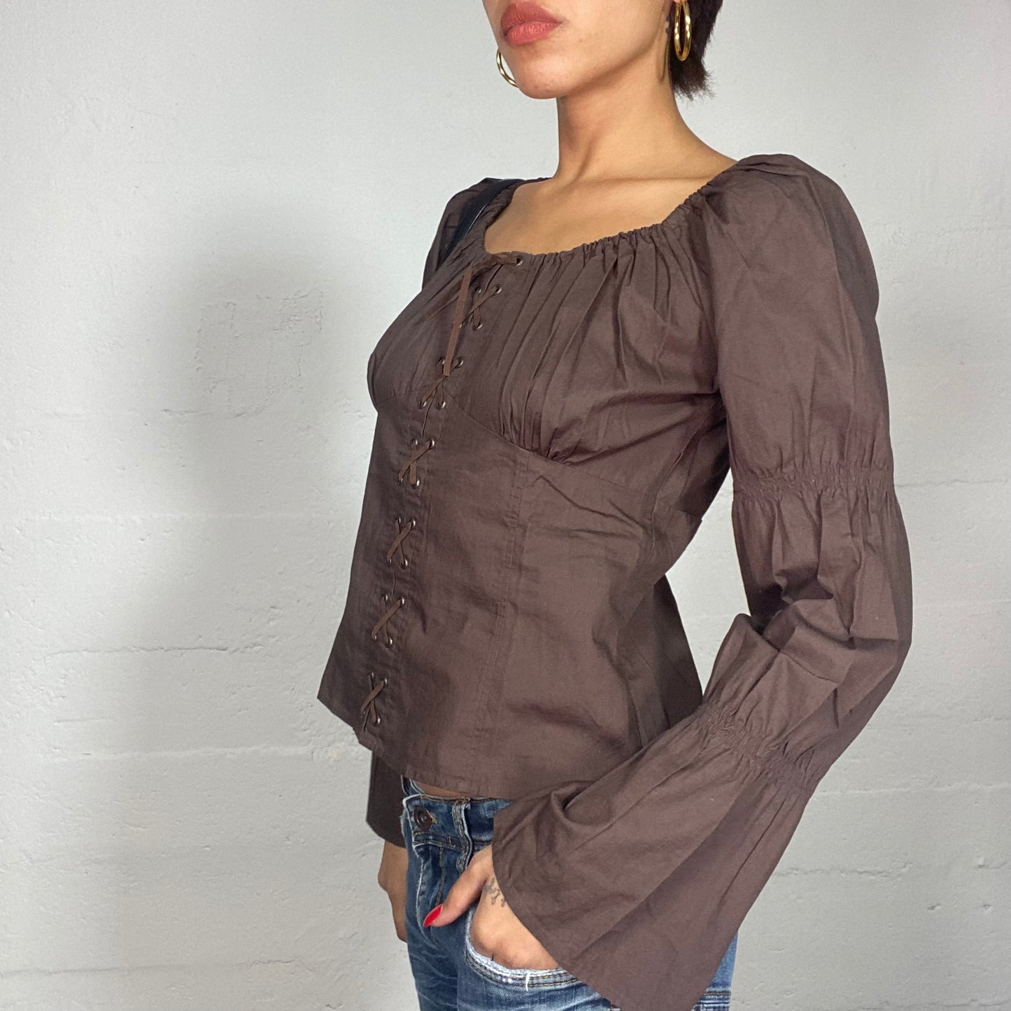 Vintage 90's Cottage-Girl Chocolate Brown Puffed Longsleeve Blouse with Lace Up Detail (M)