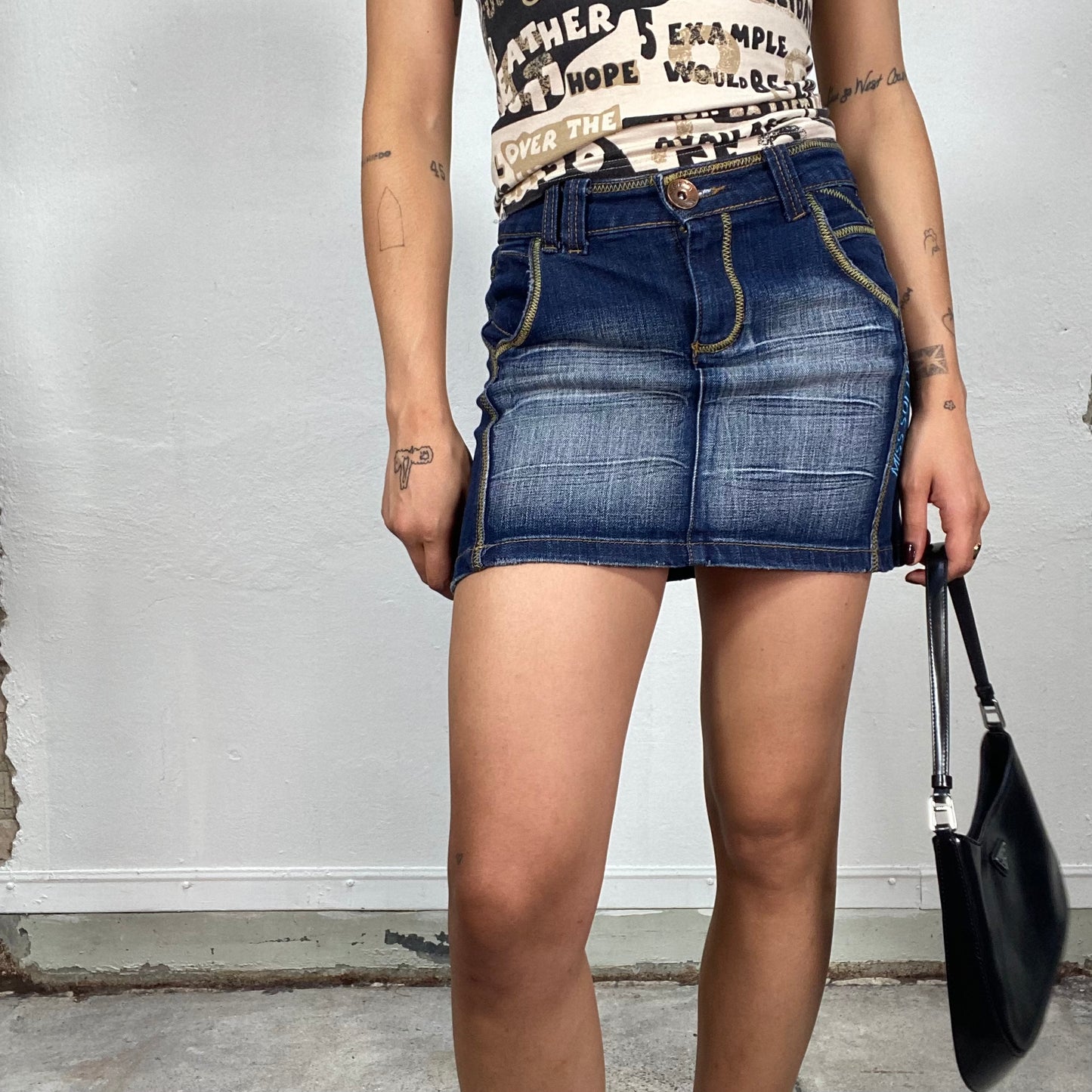 Vintage 2000's Funky Dark Acid Wash Denim Mini Skirt with ZigZag Stitching (S)