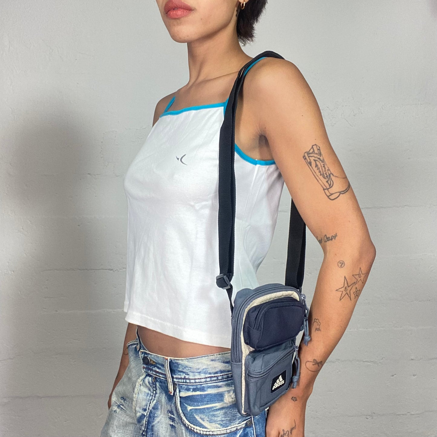 Vintage 2000's Sporty Girl White Top with Aqua Blue Straps Detail (M)