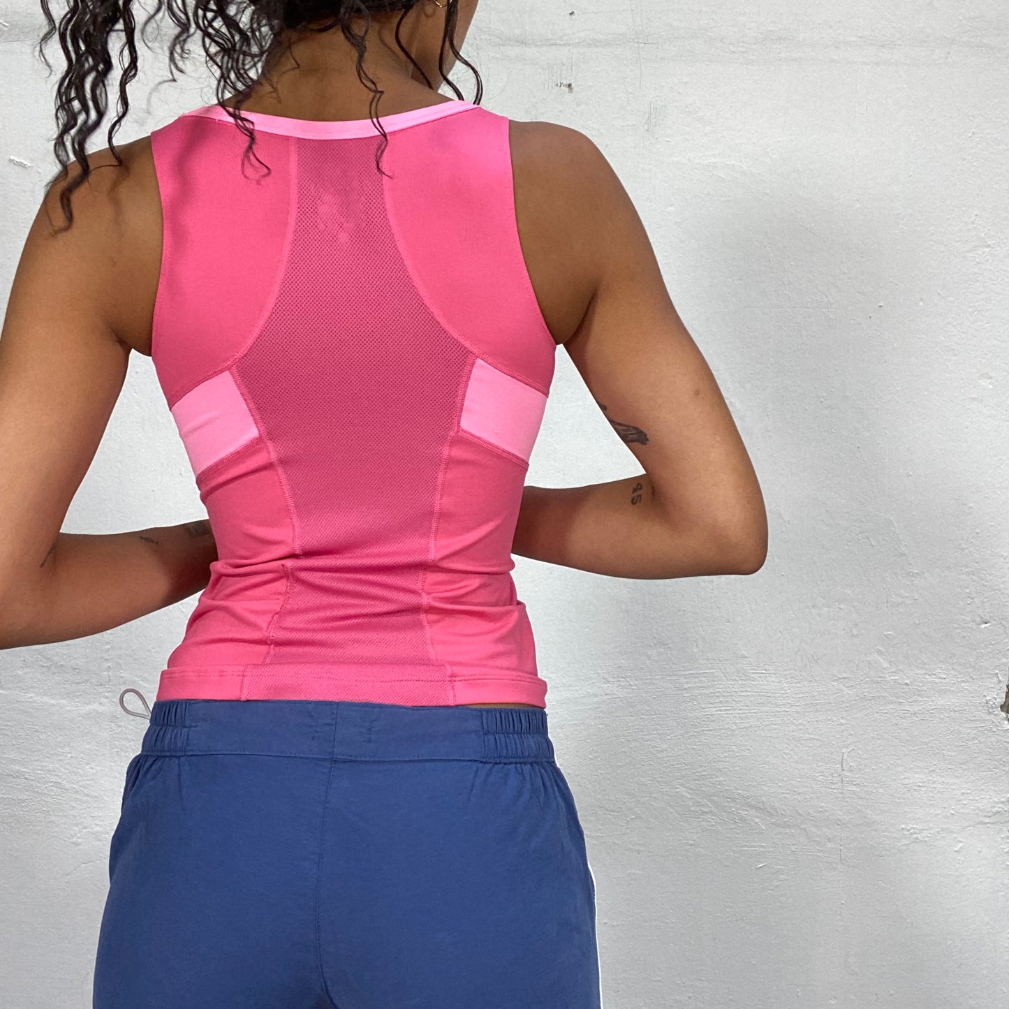 Vintage 90's Nike Sporty Pink Top with Structured Fit (XS)