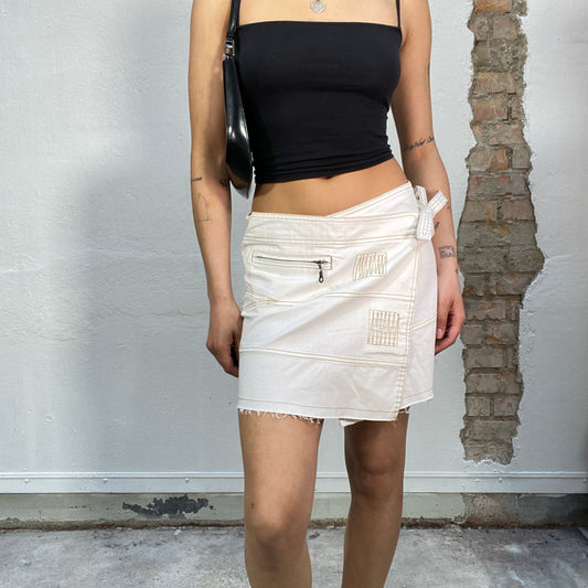 Vintage 2000's Grunge White Denim Wrap Mini Skirt with Contrast Stitching (S)