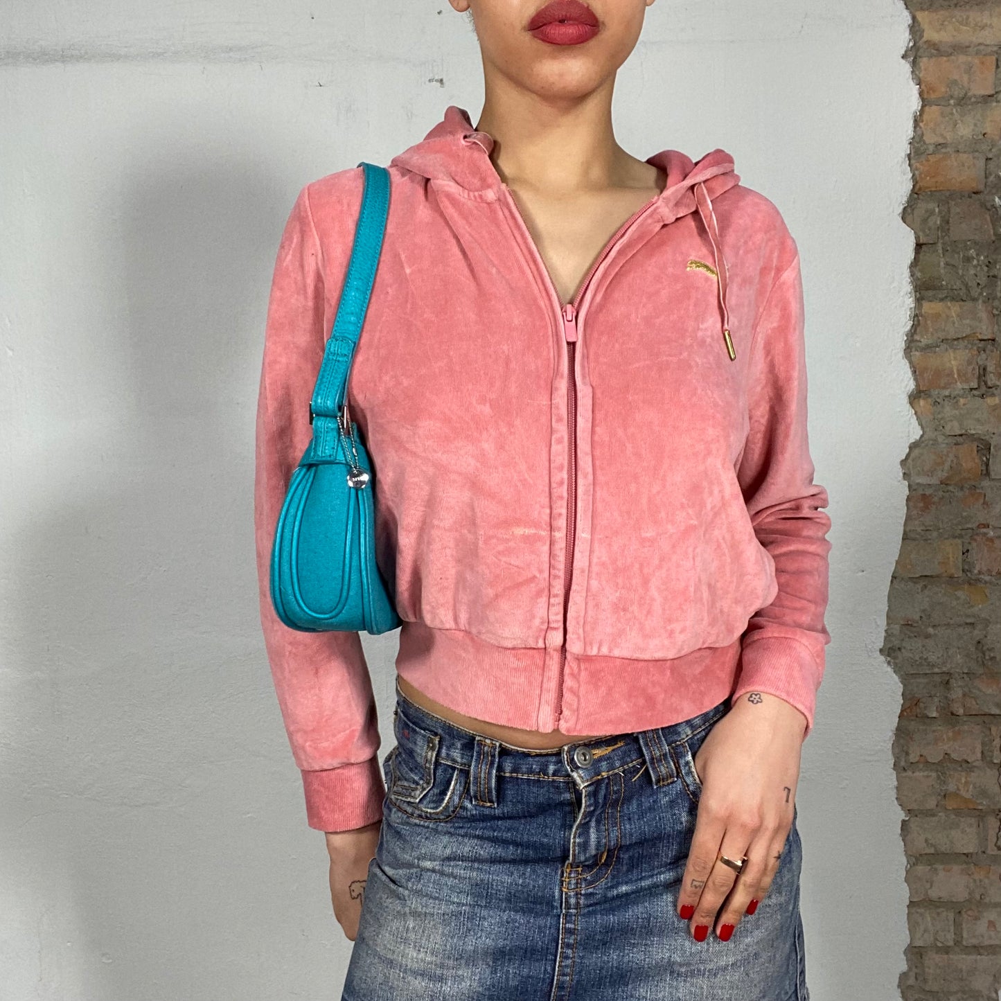 Vintage 2000's Puma Pink Velvet Zip Up Hoodie (M)