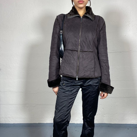 Vintage 90's English It Girl Brown Short Coat with Black Fur Collar and Sleeves Detail (M)