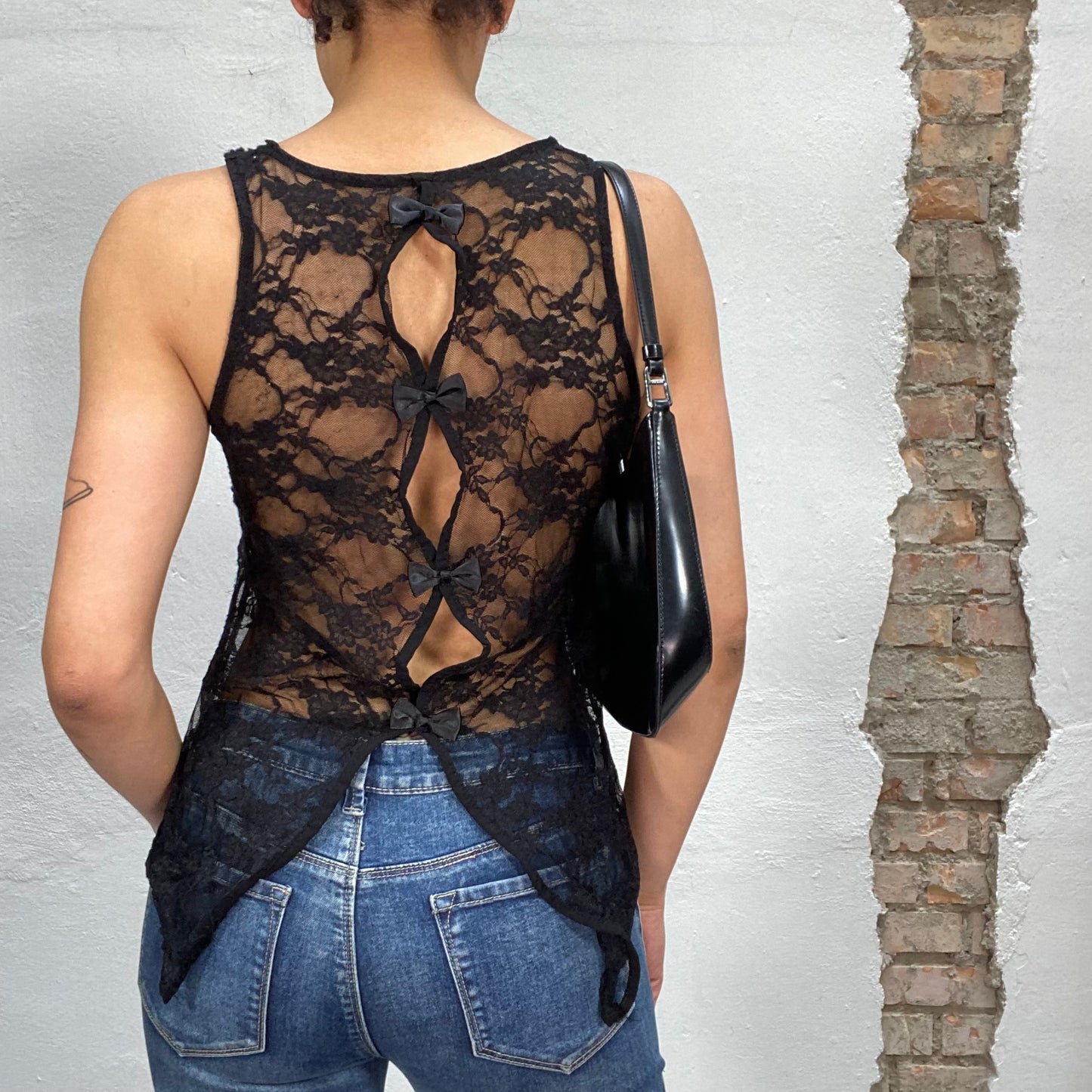 Vintage 2000's Lingerie Black Lace Tank Top (M)