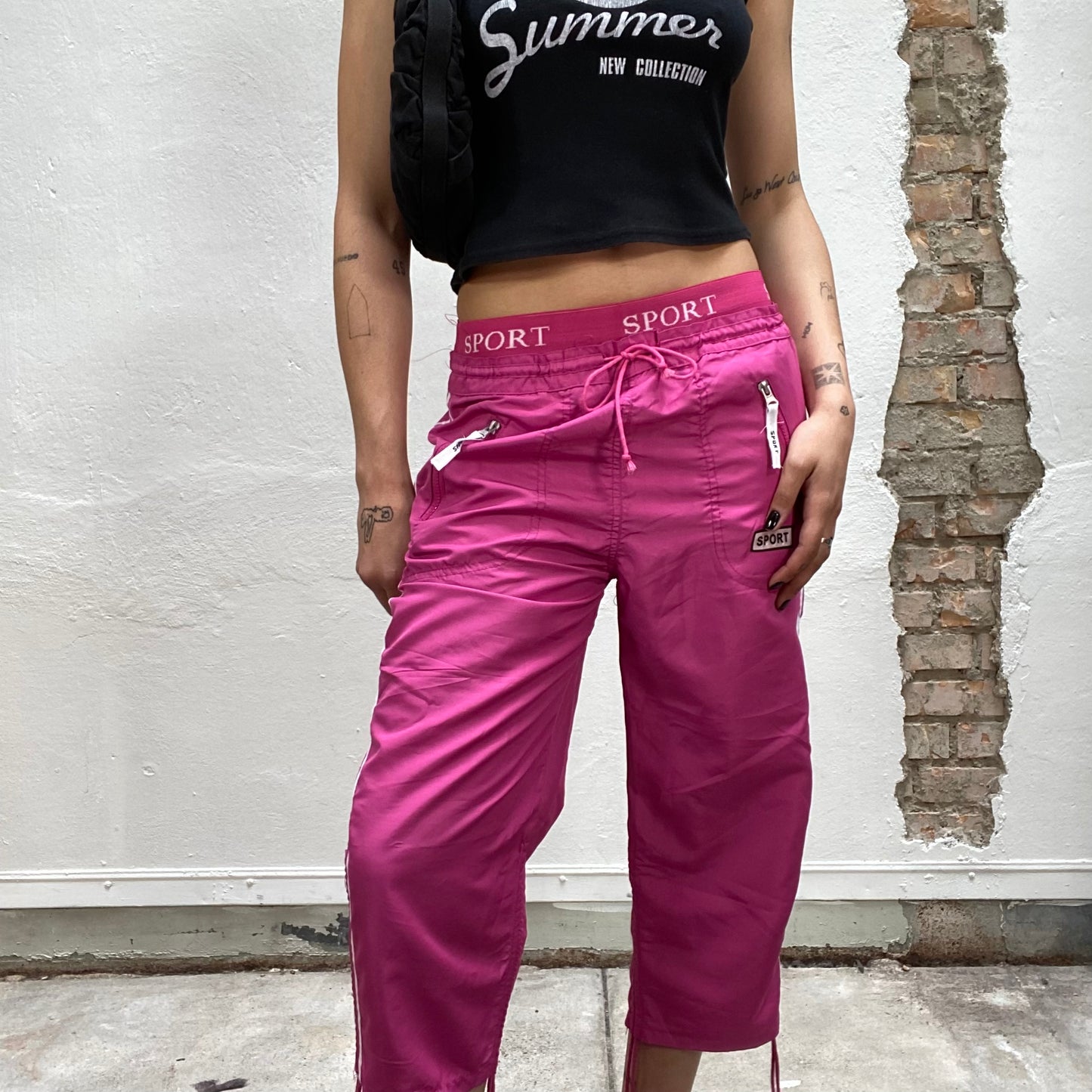 Vintage 2000's Streetstyle Pink Track Capri Pants with Elastic Waist Band (S)