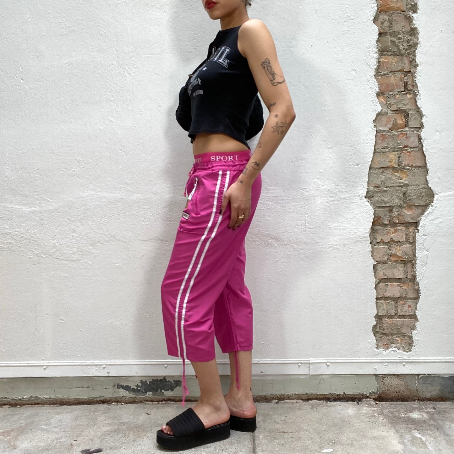 Vintage 2000's Streetstyle Pink Track Capri Pants with Elastic Waist Band (S)