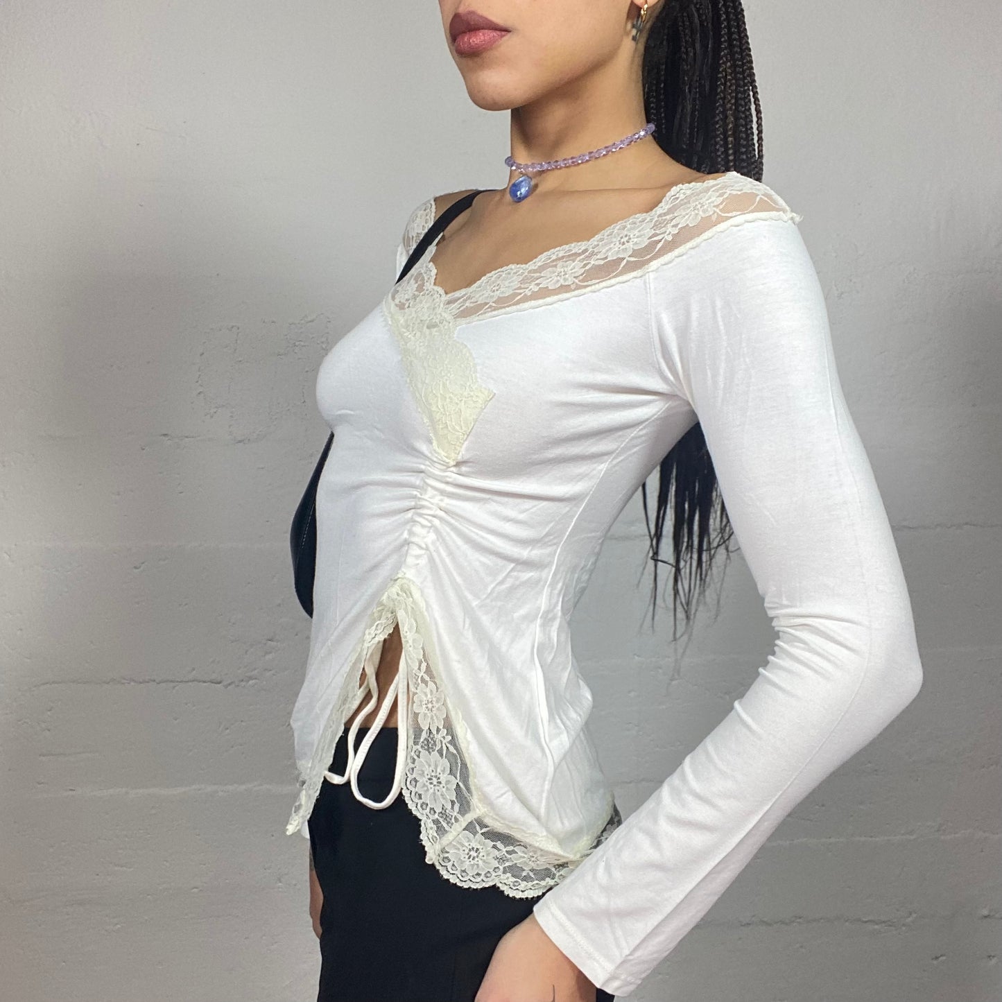 Vintage 2000's Coquette Girl White Longsleeve Blouse with See Through Lace Trim (S/M)