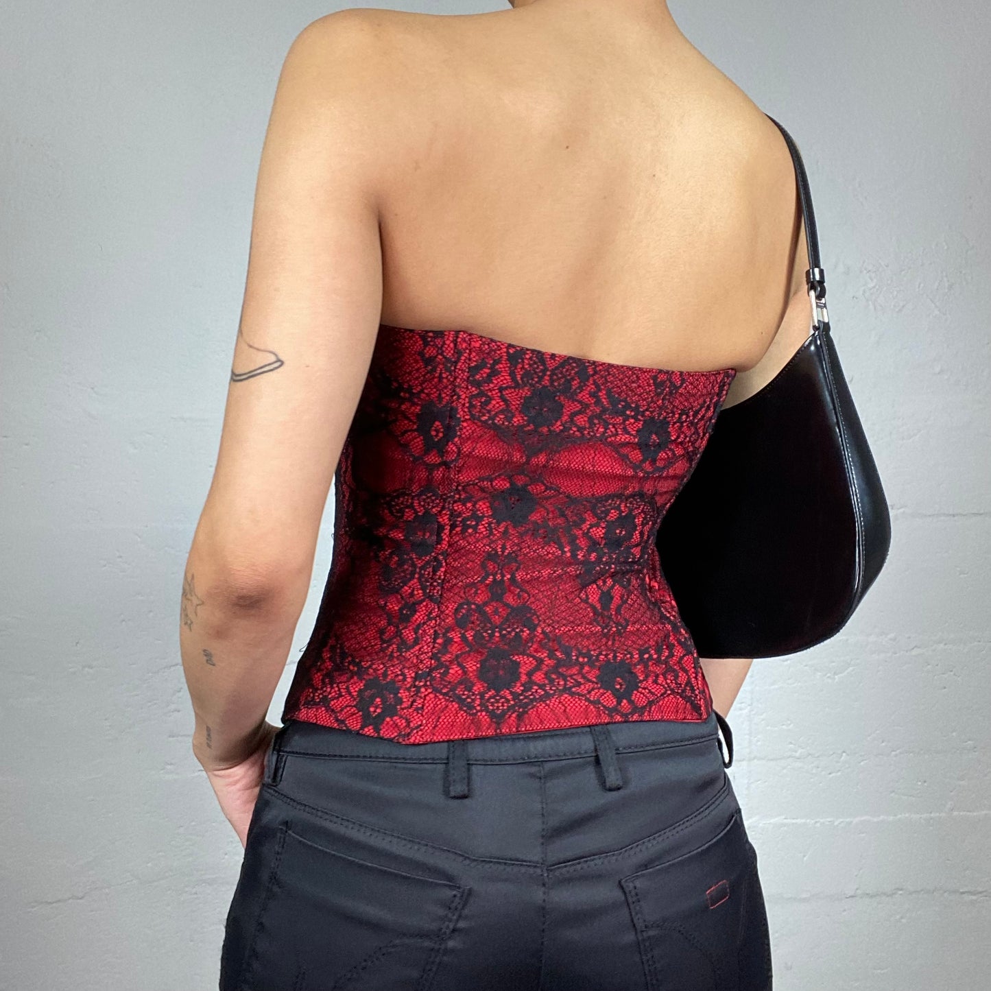 Vintage 2000's Vamp Goth Garnet Strapless Corset Top with Black lace Covering Material (XS)