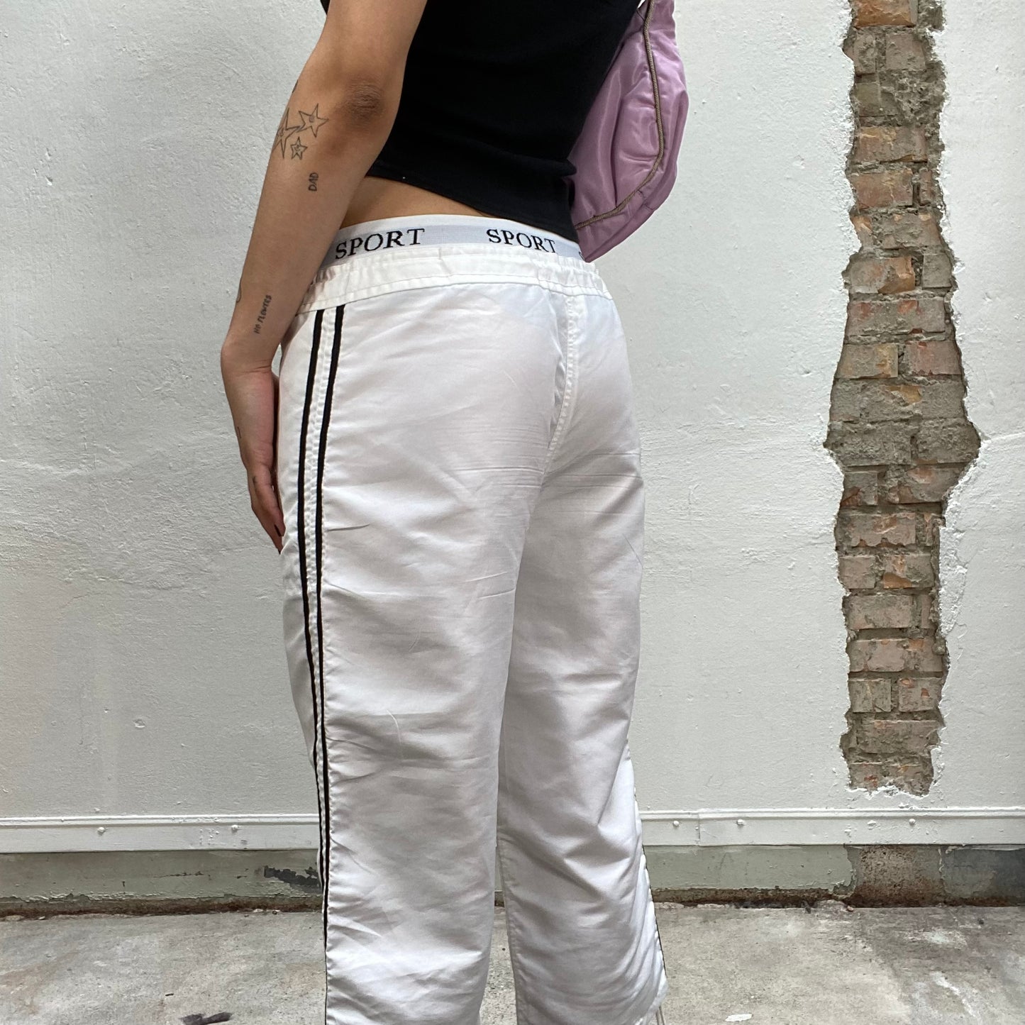 Vintage 2000's Streetstyle White Track Capri Pants with Elastic Waist Band (S)