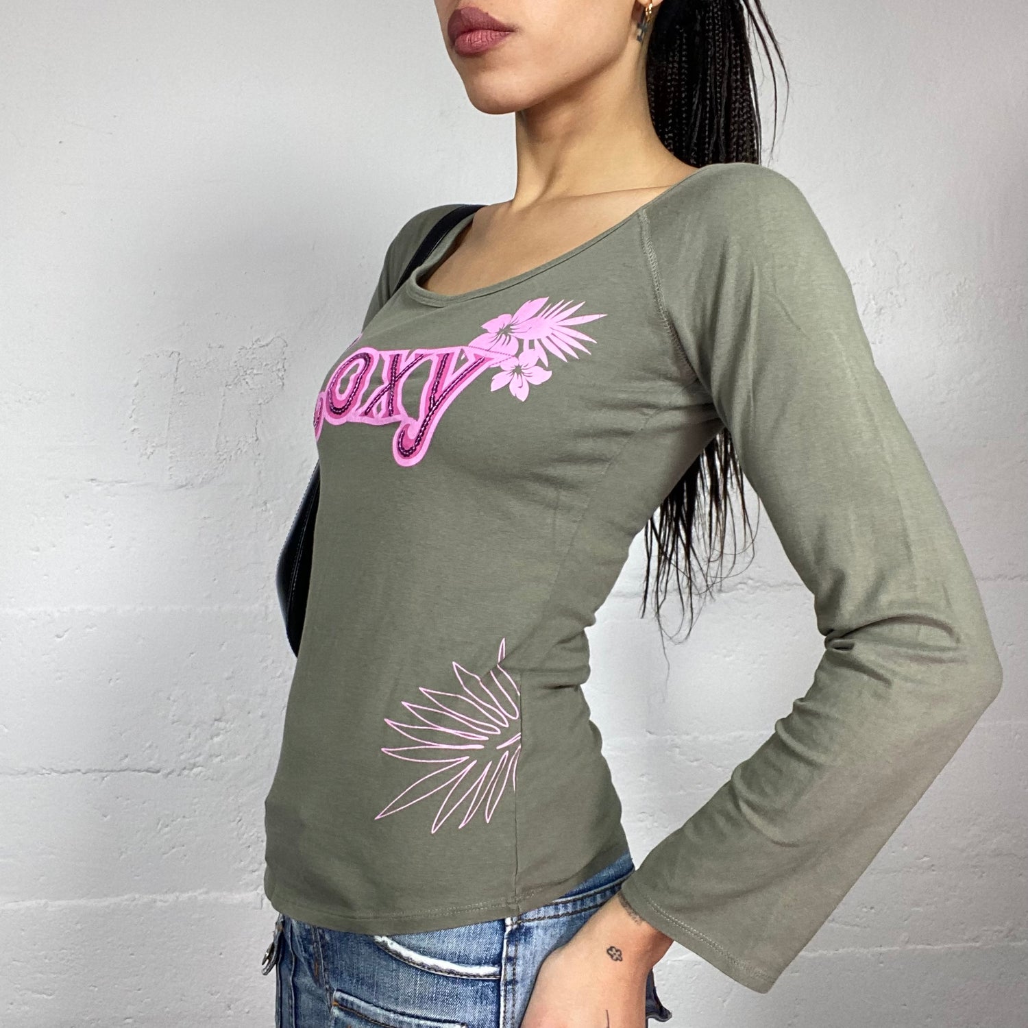 Vintage 2000's Roxy Downtown Girl Khaki Longsleeve Top with