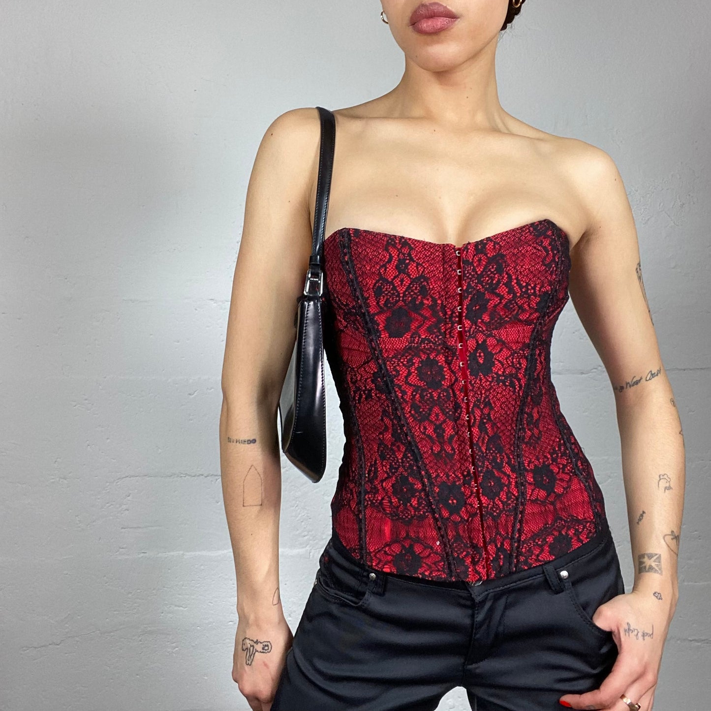 Vintage 2000's Vamp Goth Garnet Strapless Corset Top with Black lace Covering Material (XS)
