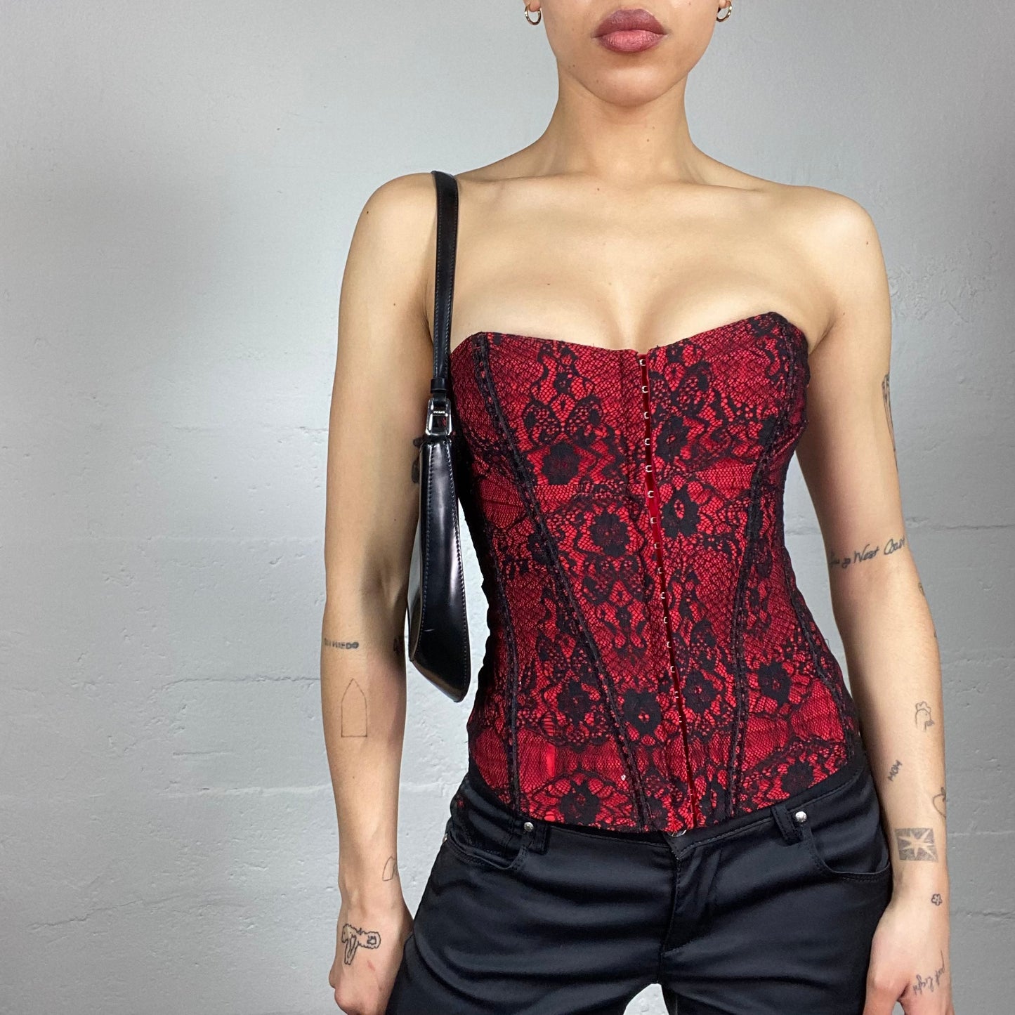 Vintage 2000's Vamp Goth Garnet Strapless Corset Top with Black lace Covering Material (XS)