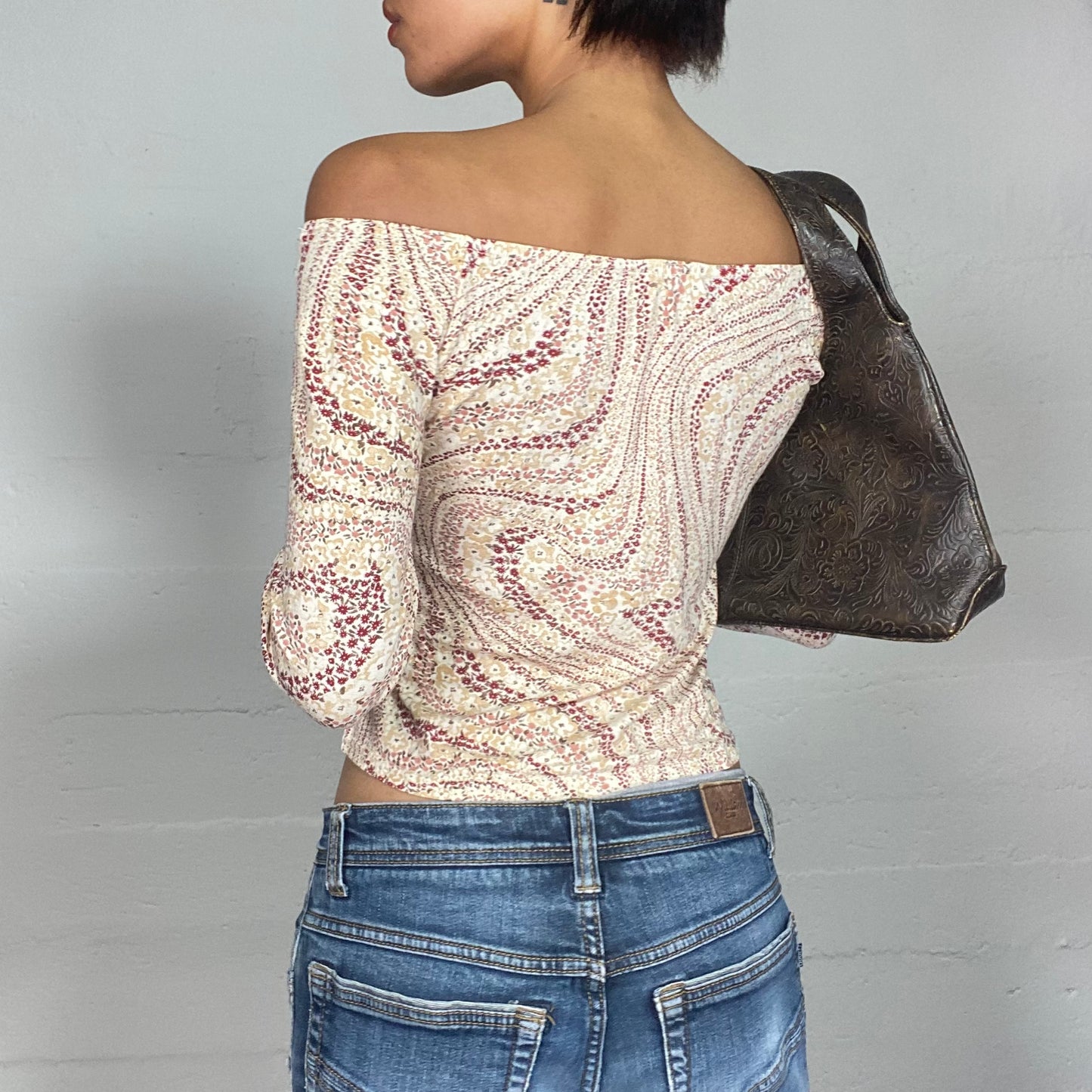 Vintage 90's Boho-Girl Beige Off Shoulder Longsleeve Blouse with Swirly Print (S/M)