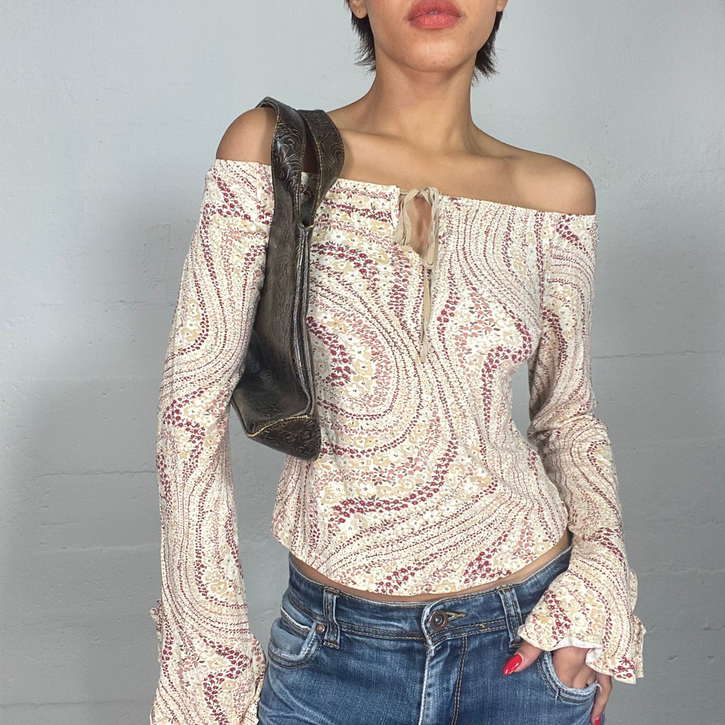 Vintage 90's Boho-Girl Beige Off Shoulder Longsleeve Blouse with Swirly Print (S/M)