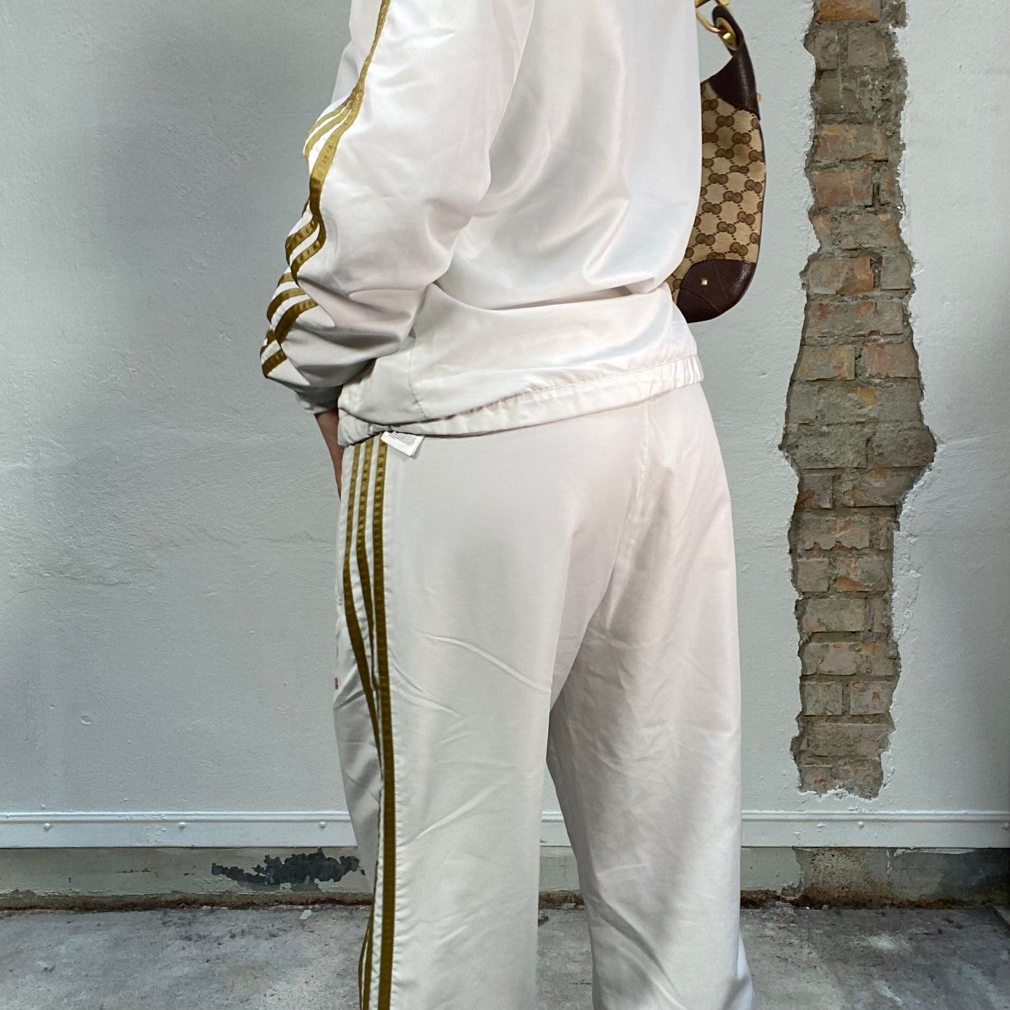 Vintage 90's Adidas White Tracksuit Set with Golden Stripes (M)