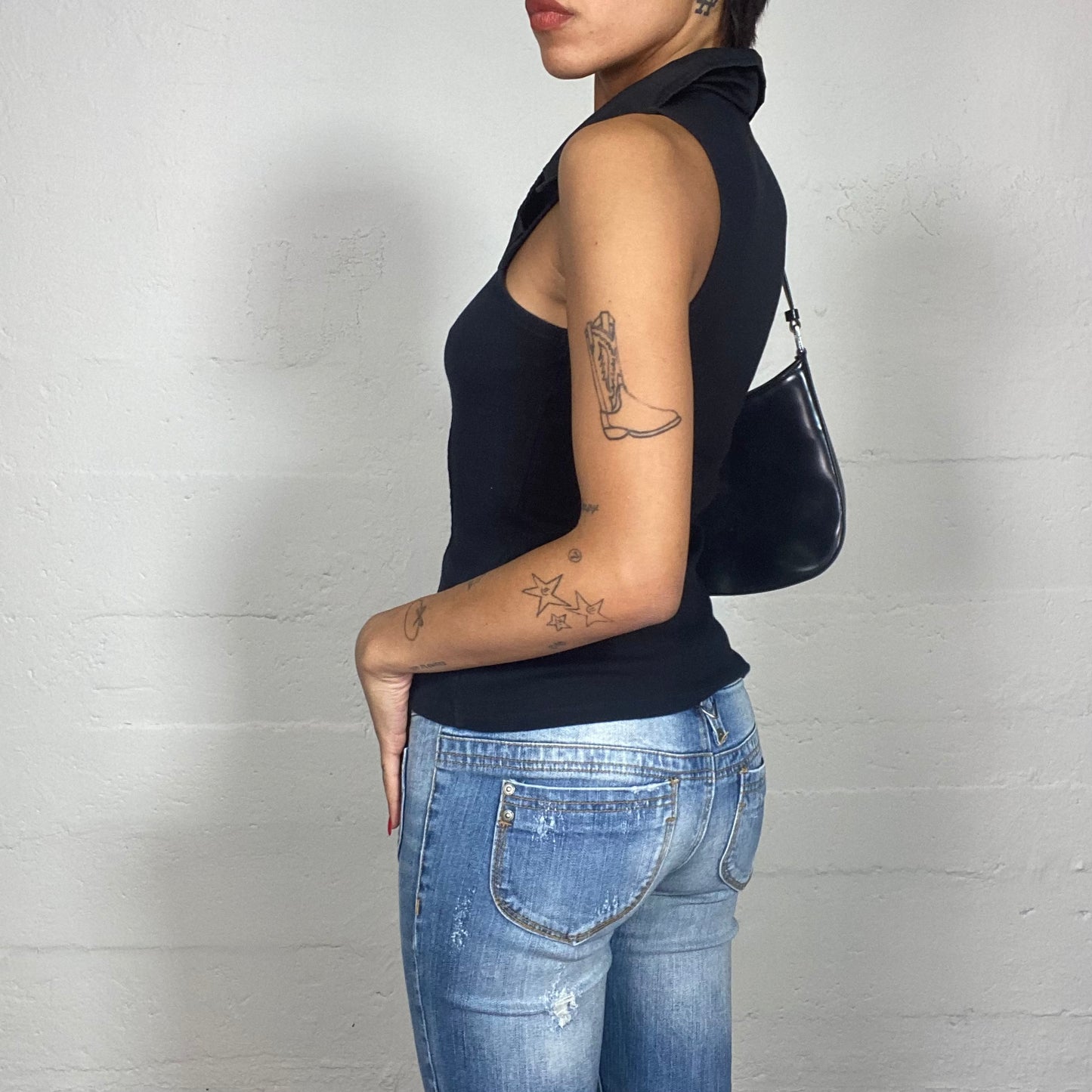 Vintage 2000's Model Off Duty Black Crossed Top with Big Collar Detail (M)