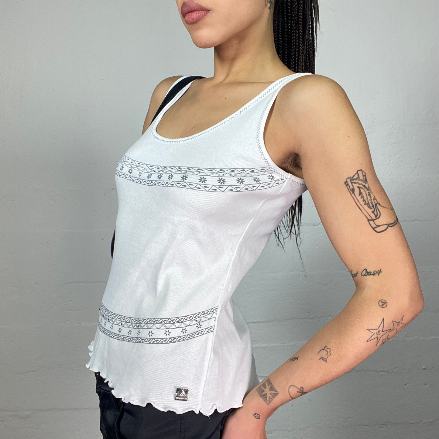 Vintage 2000's Soft Girl White Top with Floral Trim Print (M)