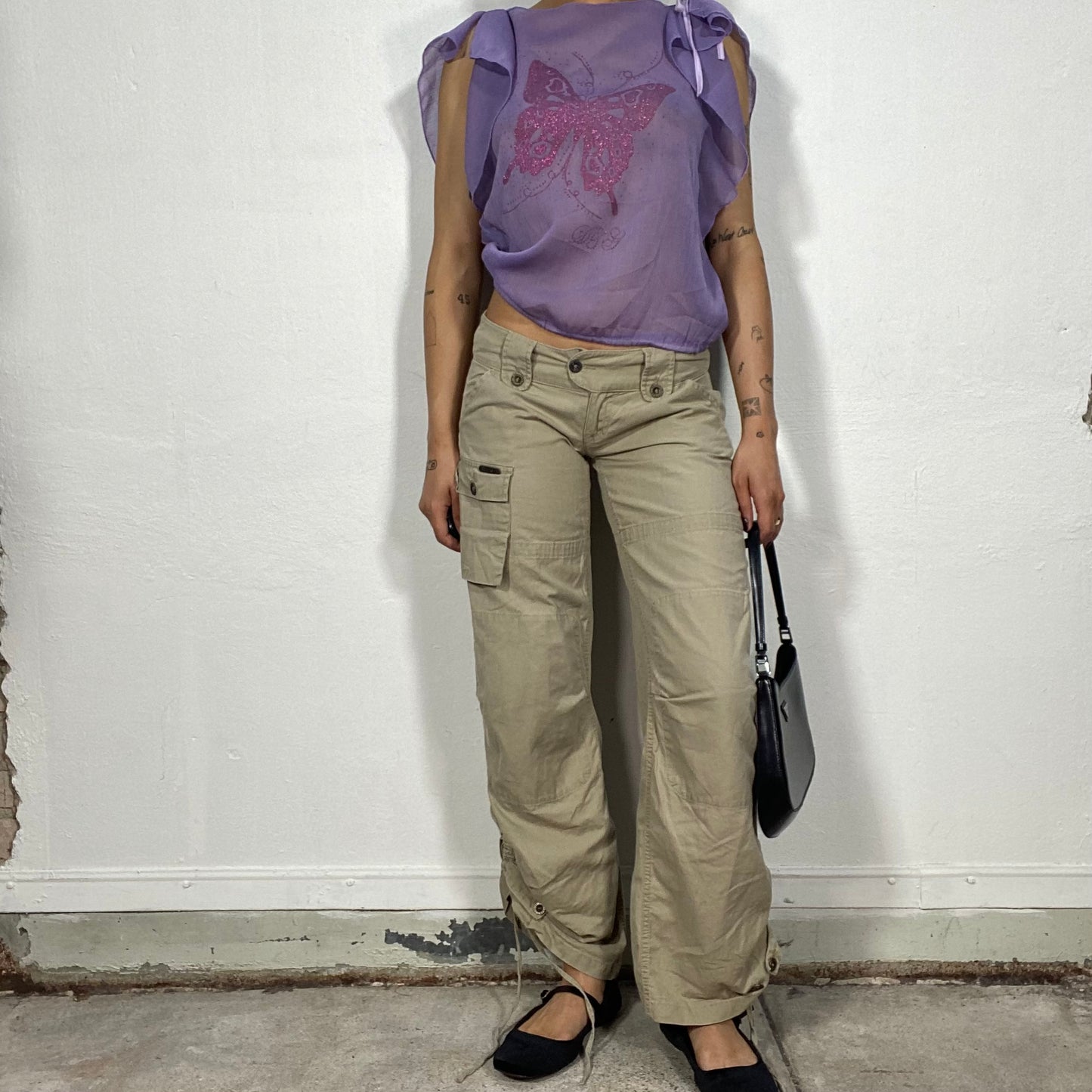 Vintage 90's Steet Style Beige Cargo Pants with Scrunched Detail (S)