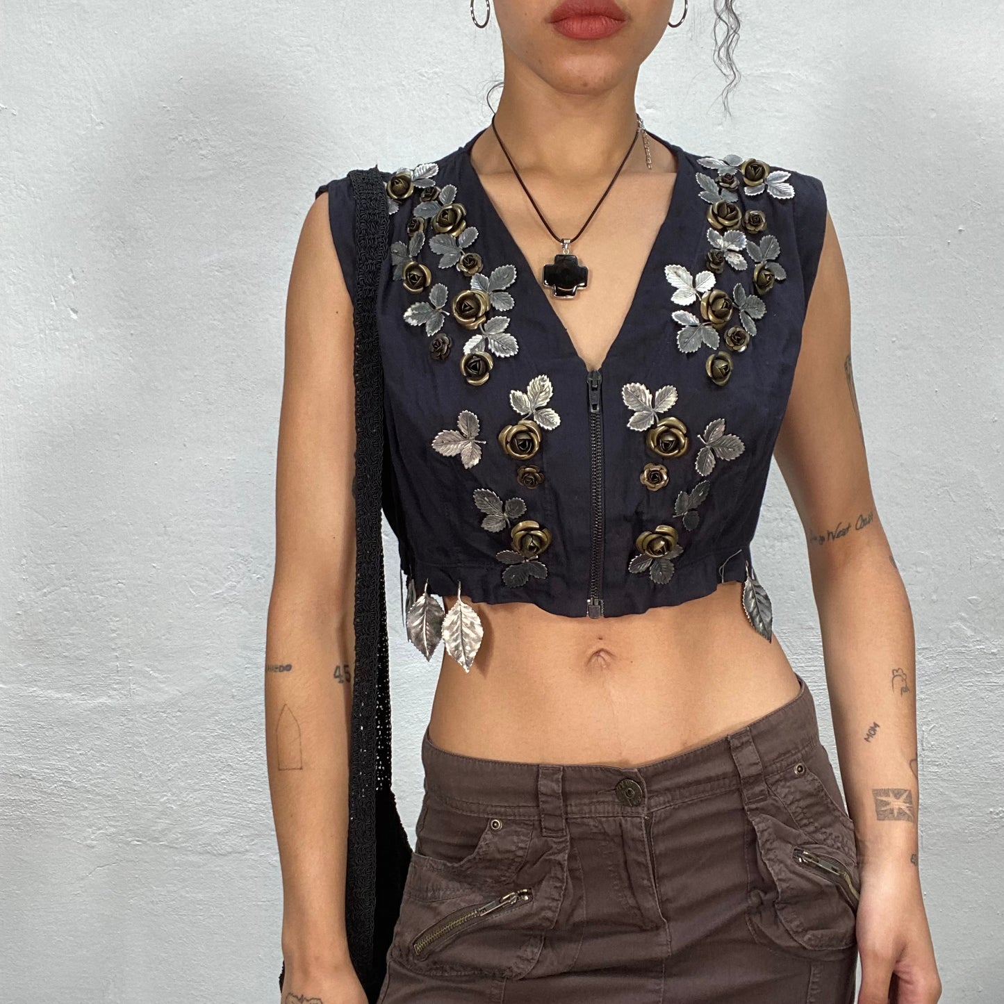 Vintage 90's Medieval Nav Blue Cropped Vest with Metal Rose and Leaves Detail (S)