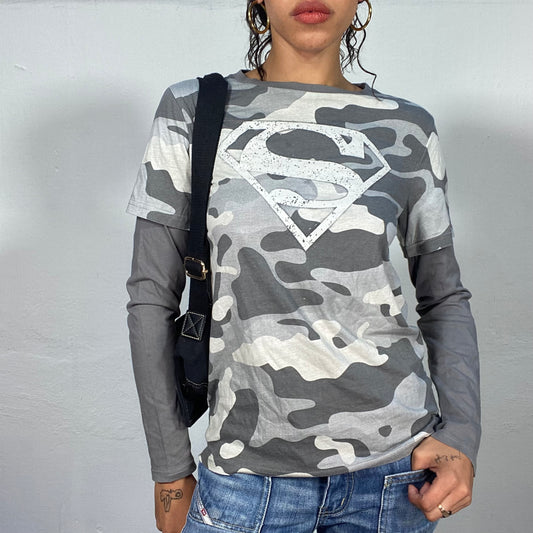 Vintage 2000's Downtown Girl Superwoman Gray Camo Longsleeve Top (S)