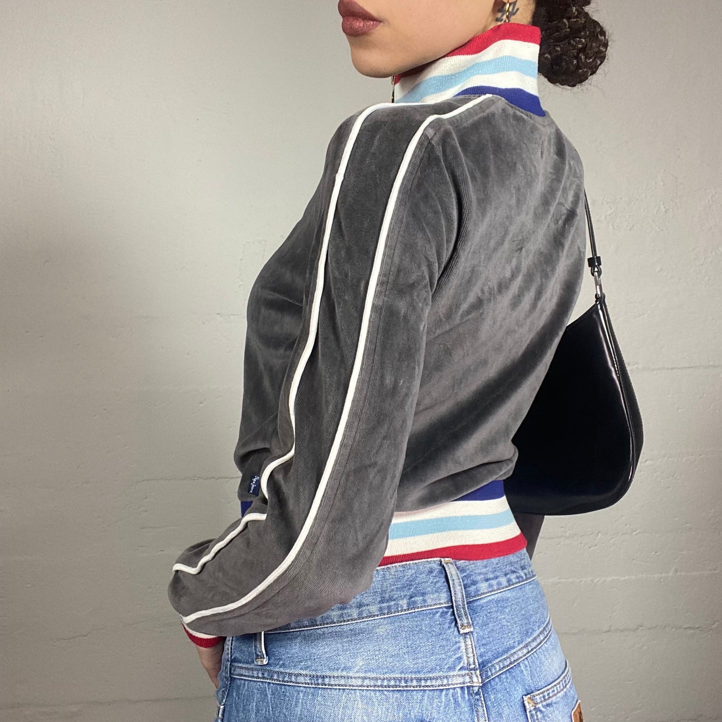 Vintage 2000's Pepe Jeans Guido Grey Velvet Zip Up Hoodie with Red Trims and 'P' Embroidery Detail (S)