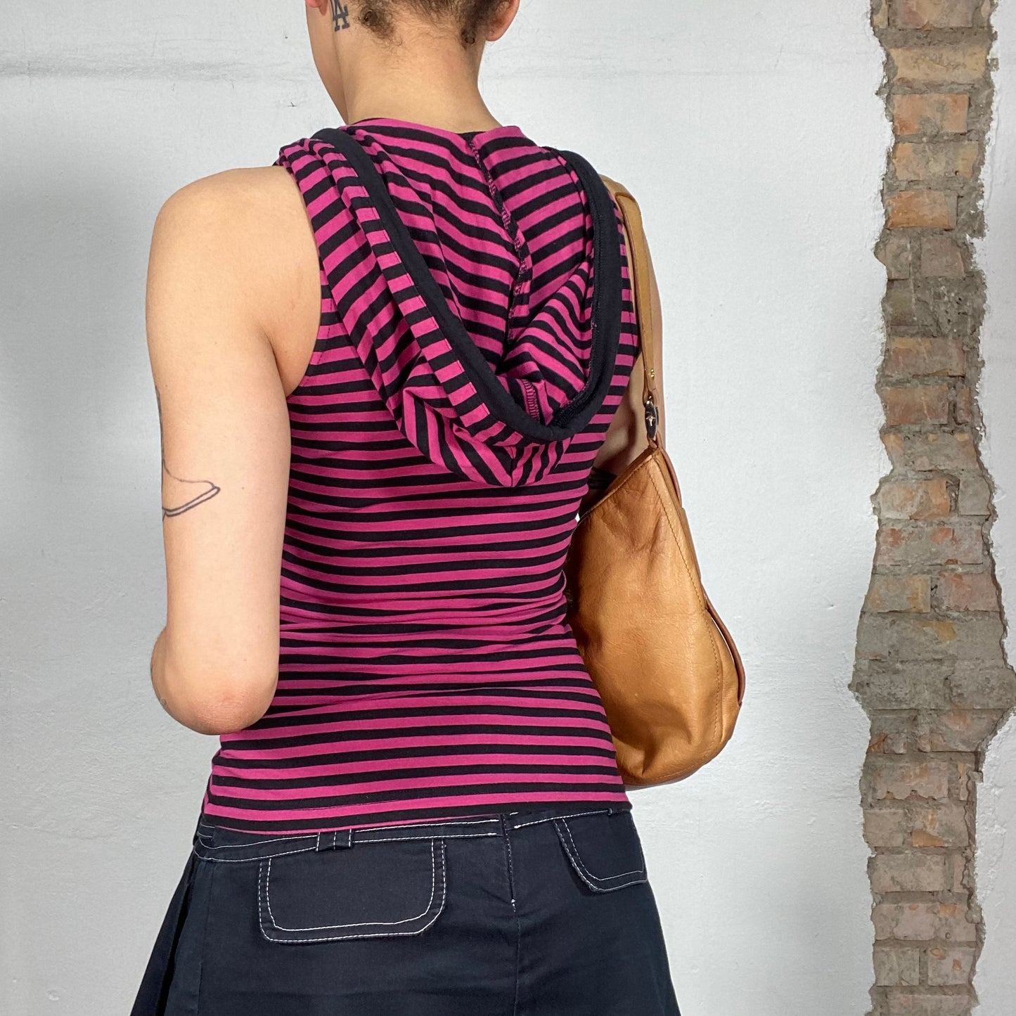 Vintage 90's Punky Black and Pink Striped Hooded V-Neck Tank Top (XS)