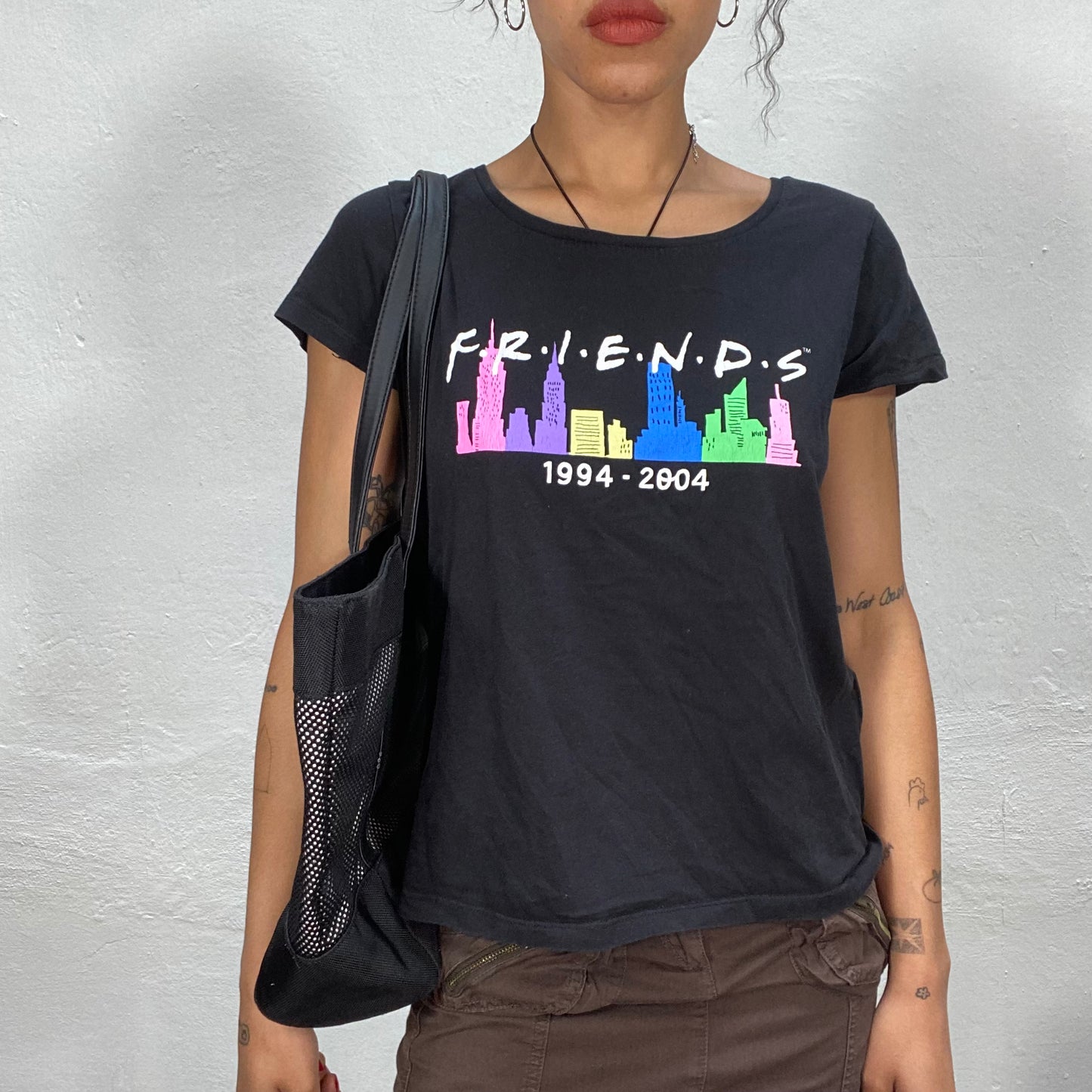 Vintage 90's Downtown Girl Black Friends Merchandise Shirt (M/L)