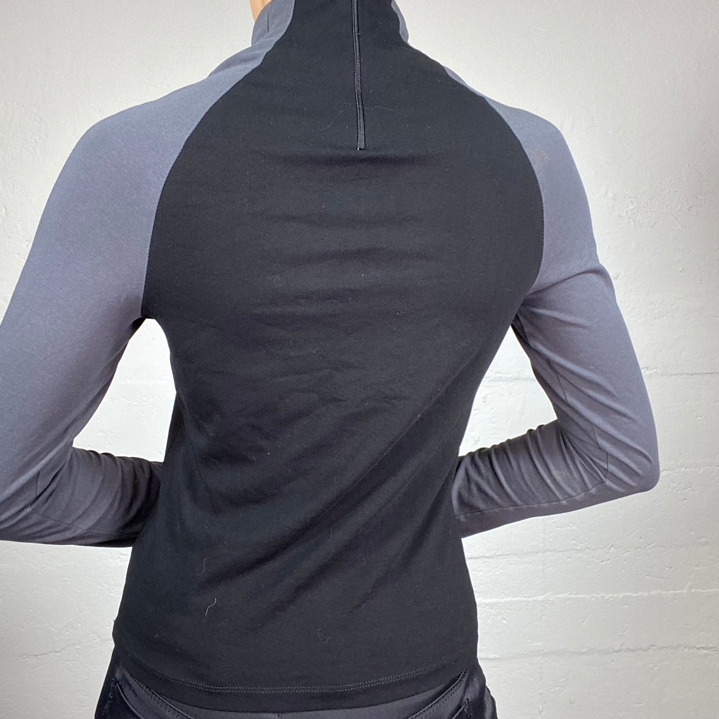 Vintage 2000's Calvin Klein Sporty Grey and Black Highneck Longsleeve Top with Golden Studs "CK" Print (S/M)