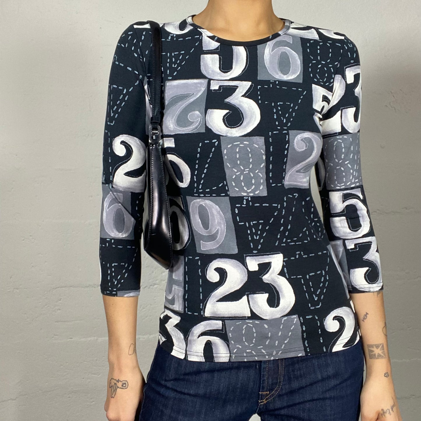 Vintage 90's Classic Black Longsleeve Top with White Figures Maxi Print (S/M)