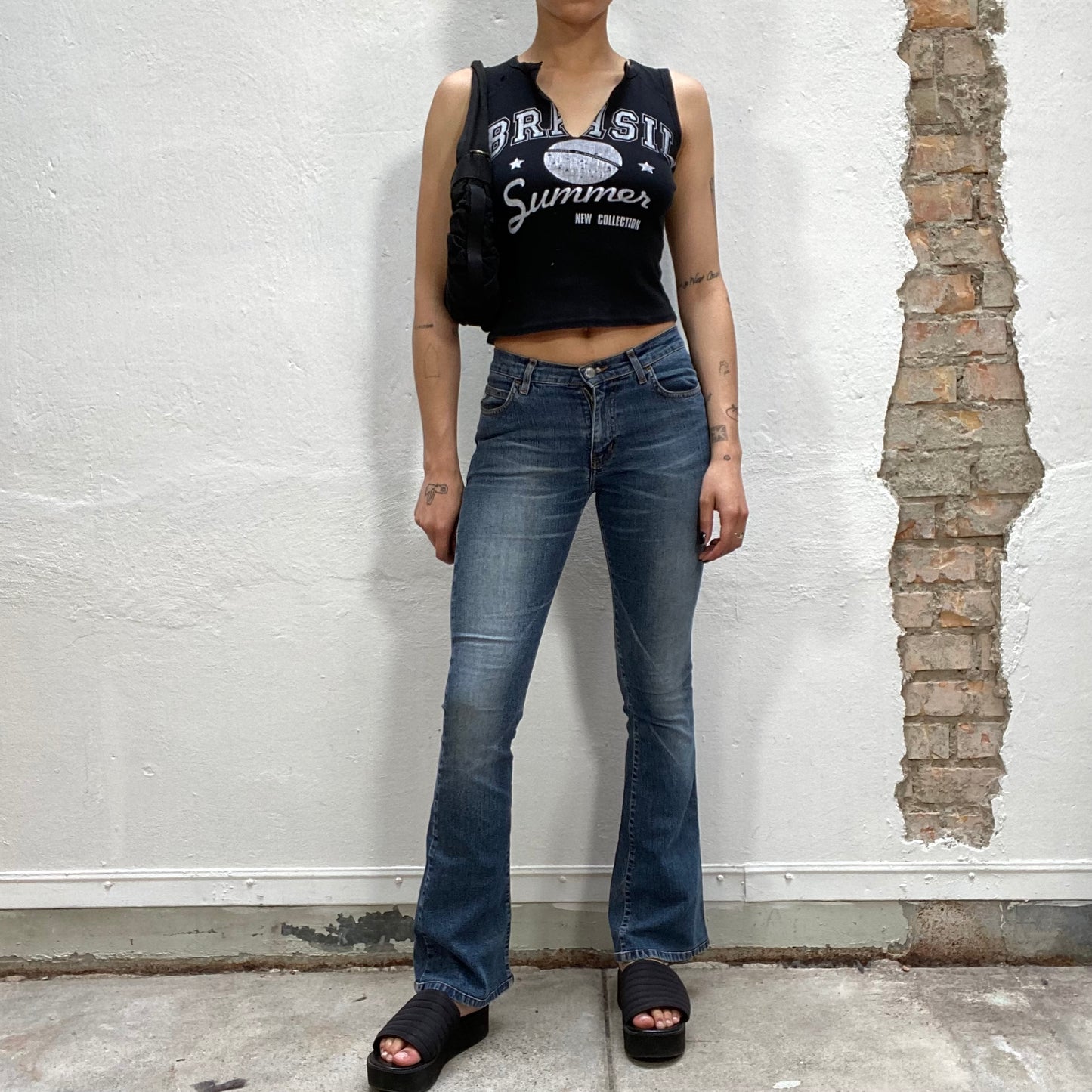 Vintage 2000's Miss Sixty Mid Wash Flared Jeans (S)