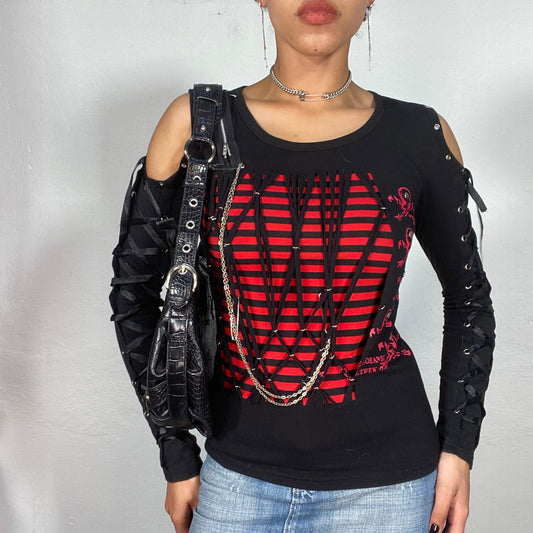Vintage 2000's Punky Black Ripped Lonsgleeve with Chain Details (S)