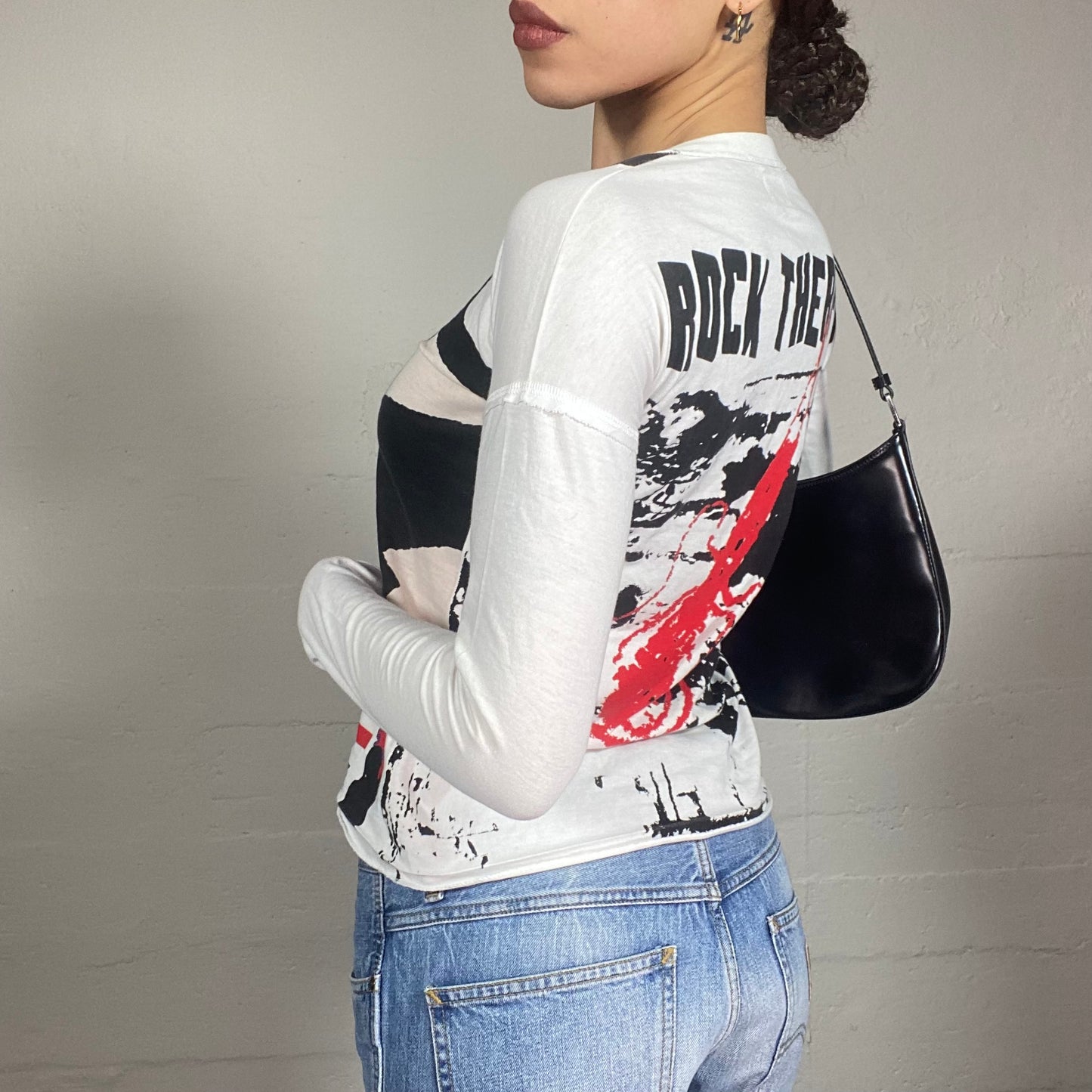 Vintage 2000's Fiorucci Girl Pop White Longsleeve Top with Girl Portrait Print (S/M)
