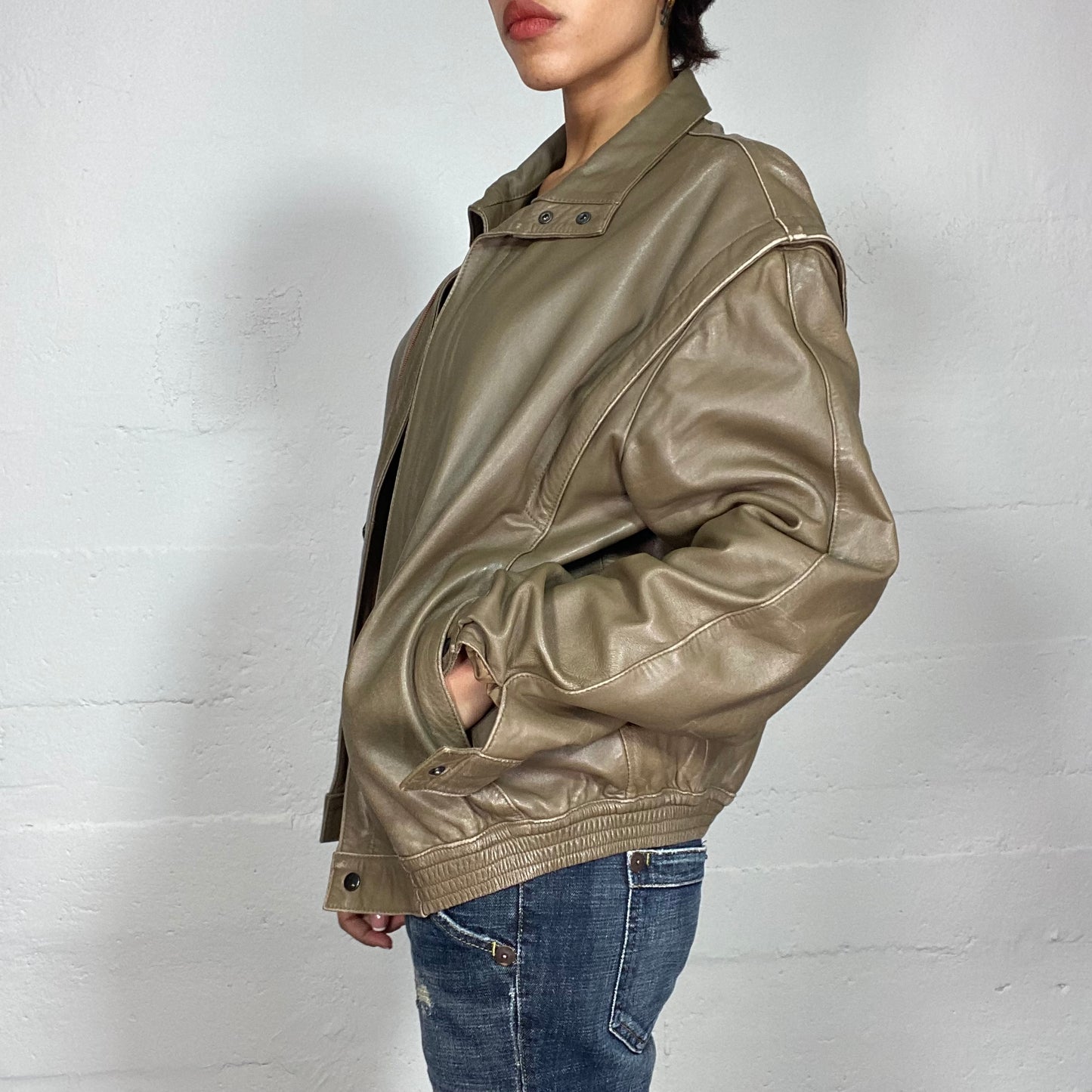 Vintage 90's Streetwear Olive Green Leather Short Racer Jacket (L)