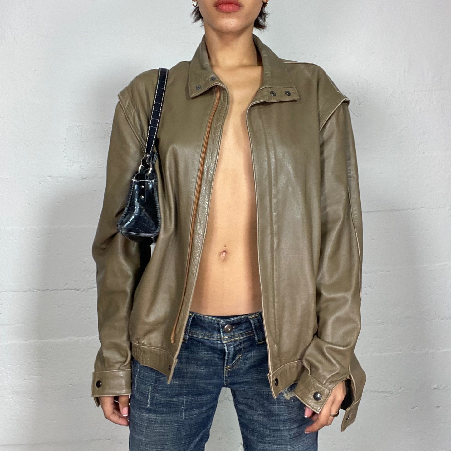 Vintage 90's Streetwear Olive Green Leather Short Racer Jacket (L)