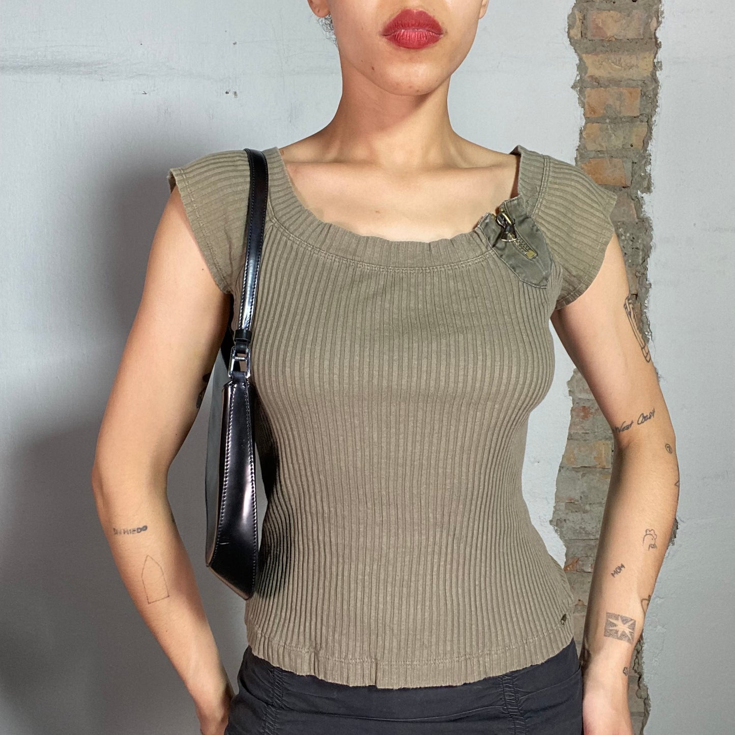 Vintage 2000's Morgan de Toi Khaki Ribbed Shirt with Zipper Detail (S)