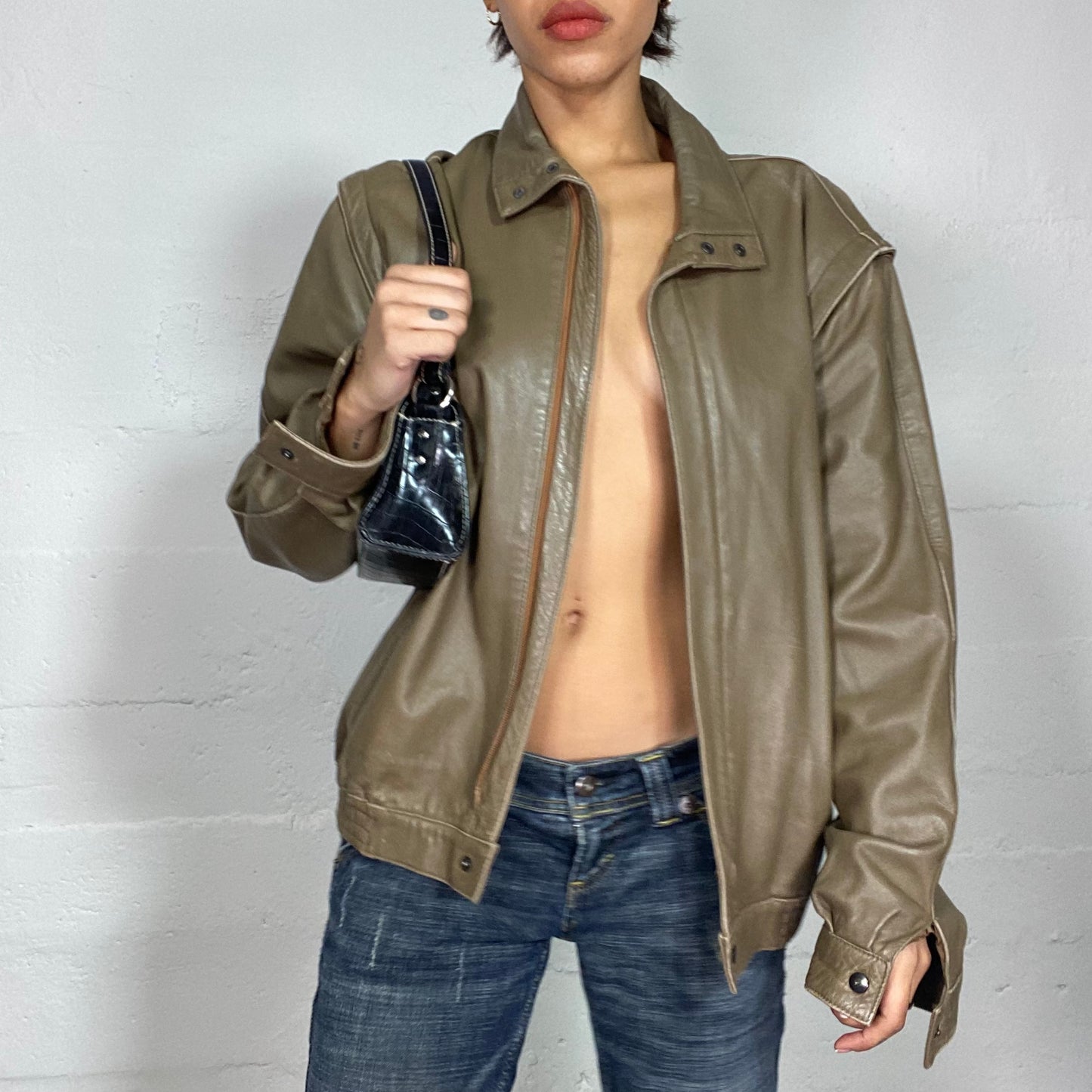 Vintage 90's Streetwear Olive Green Leather Short Racer Jacket (L