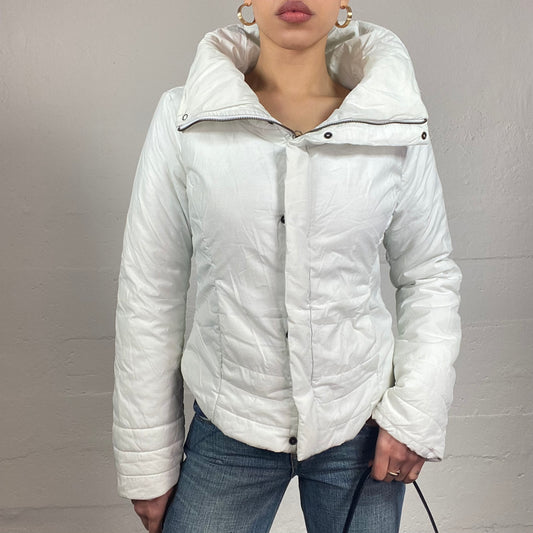 Vintage 2000's Diesel Bratz White Short Puffer Jacket with Big Collar Detail (S)