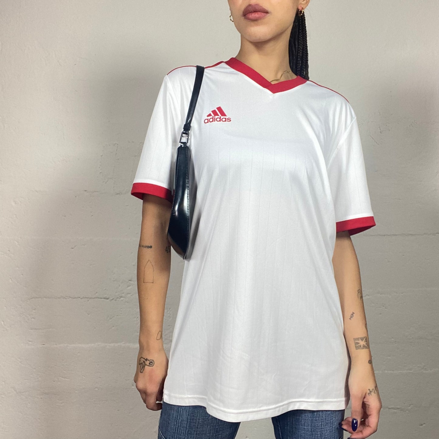 Vintage 2000's Adidas Sporty White Oversized Tee with Red Brand Name Detail (L)