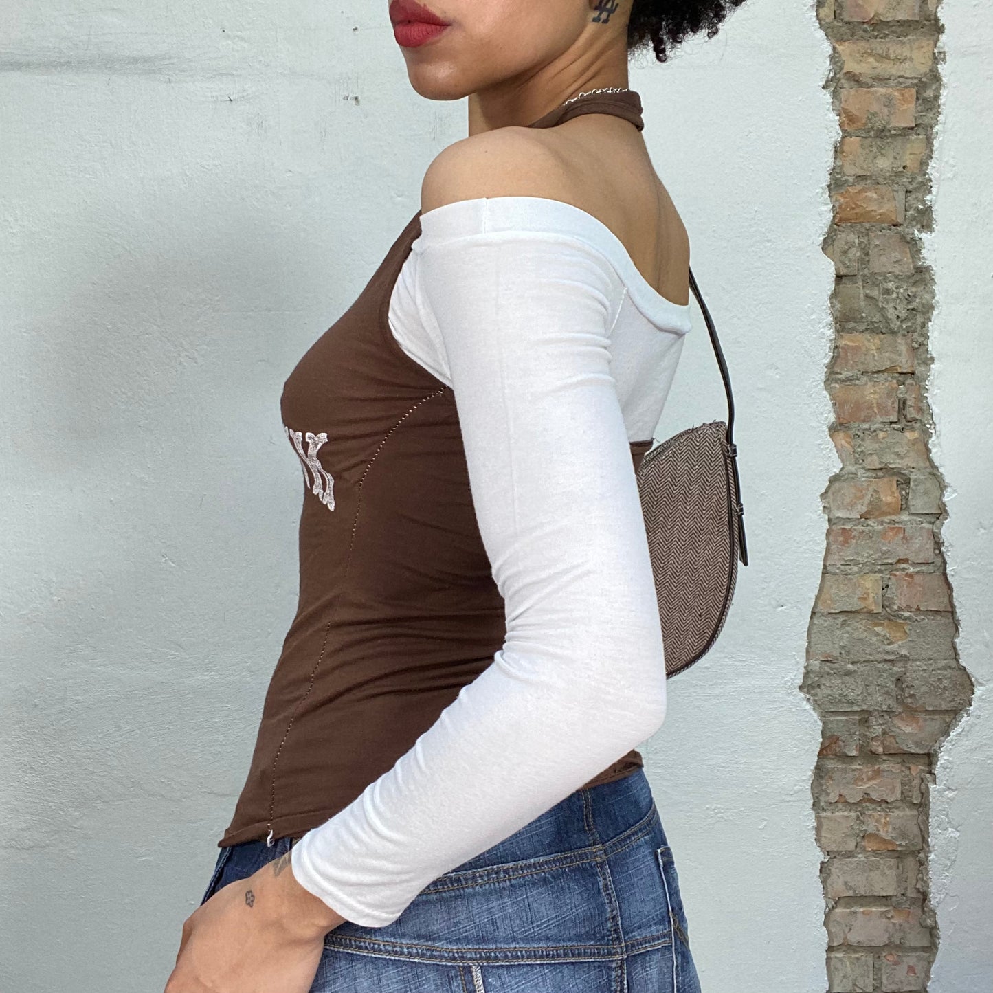 Vintage 2000's Downtown Girl White Longsleeve Off Shoulder Top with Brown Overlapping Neckholder Top (S)