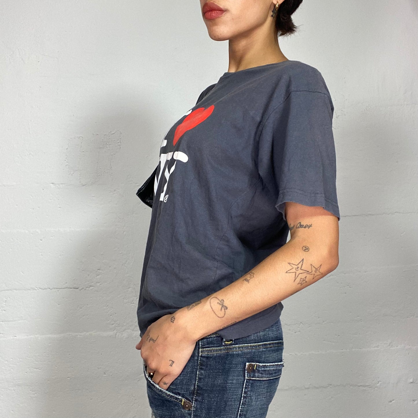 Vintage 2000's Sleaze Black Oversized Tee with "I <3 NY" Print (M)