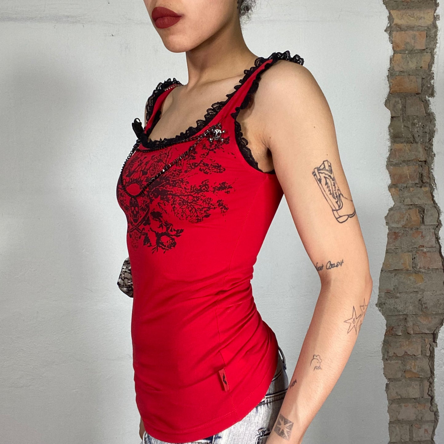 Vintage 2000's Punky Red Tank Top with Black Skull Print and Mesh Trim (S)