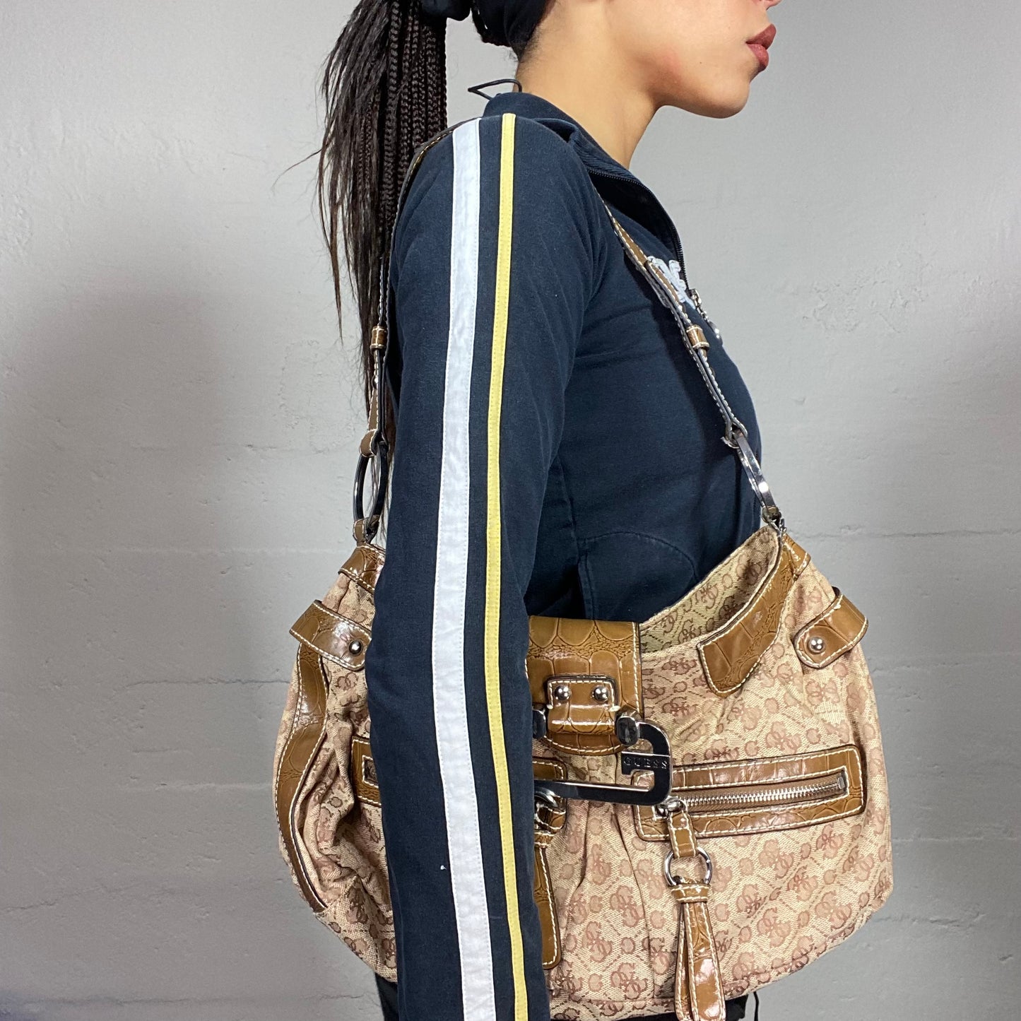 Vintage 2000's Guess Model Off Duty Brown Shoulder Bag with Mongoram Print