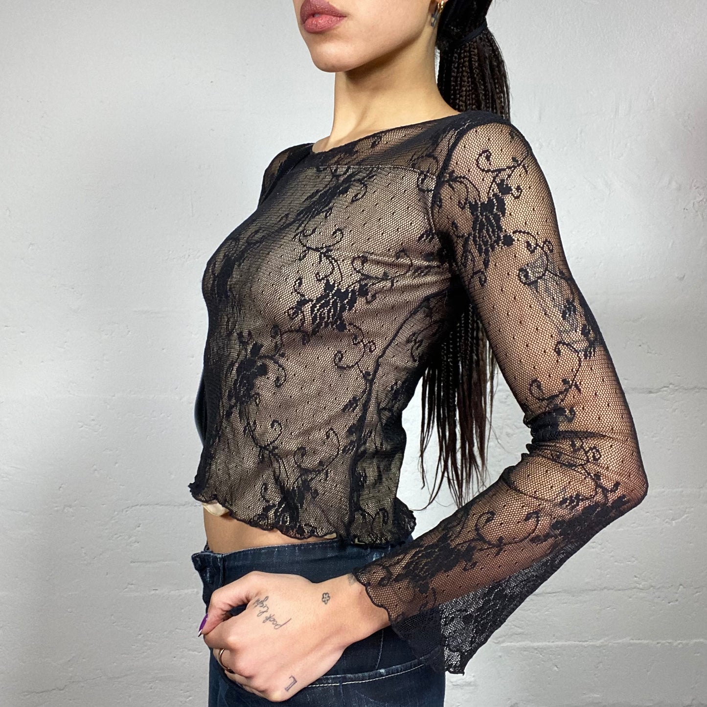 Vintage 90's Coquette Black Longsleeve Lace Top (M)