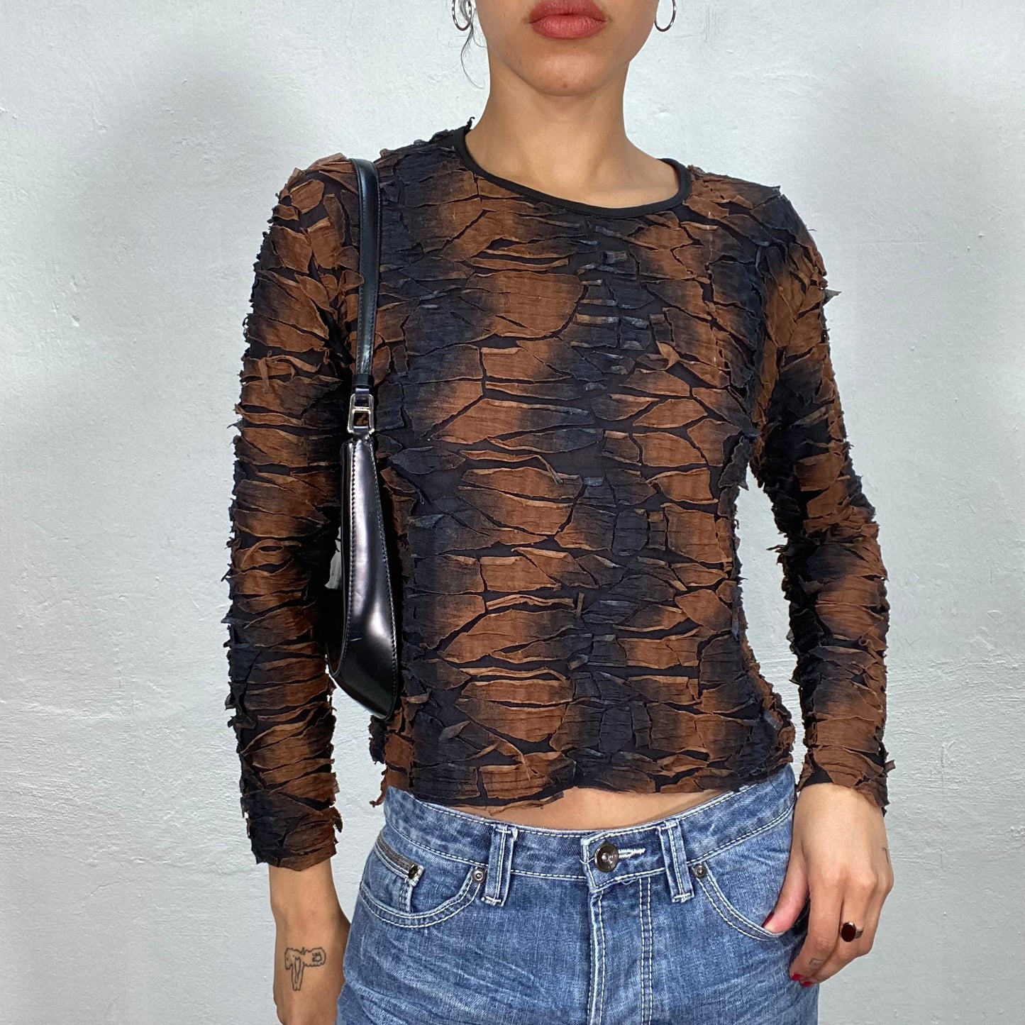 Vintage 90's Funky Black and Brown Longsleeve Top with Broken Crust Look (S)