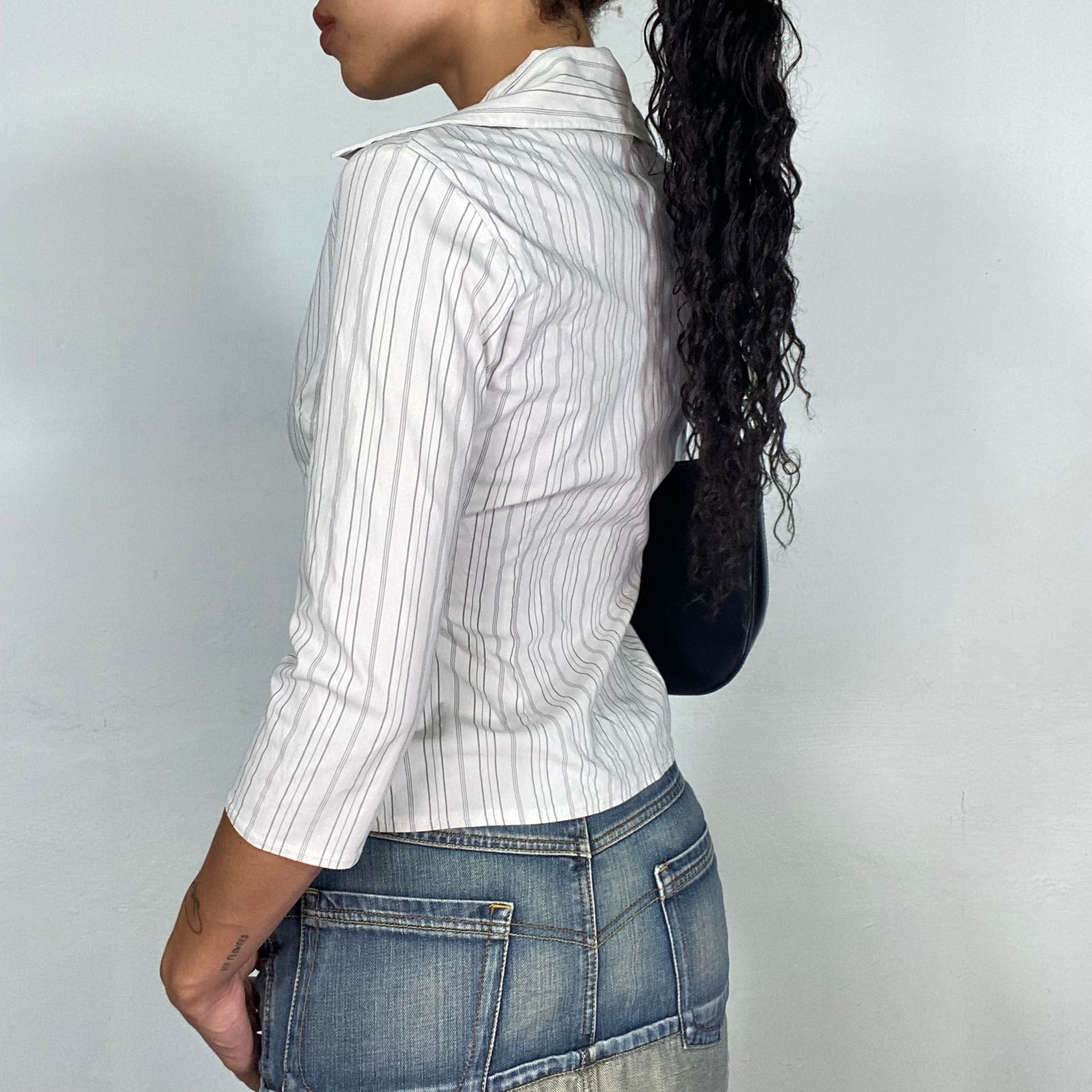 Vintage 2000's Office White Zip Up Shirt with Grey Pinestripes (S)